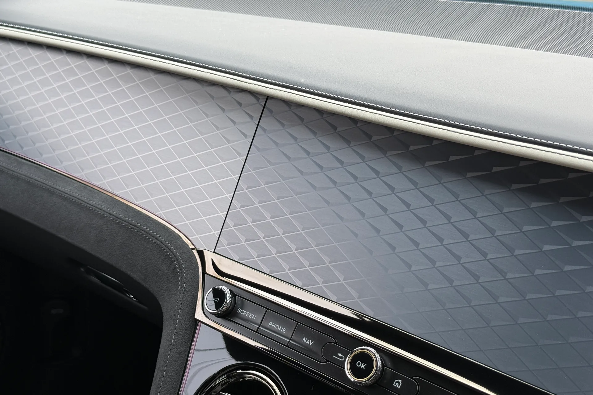 Bentley CONTINENTAL thumbnail image number 24