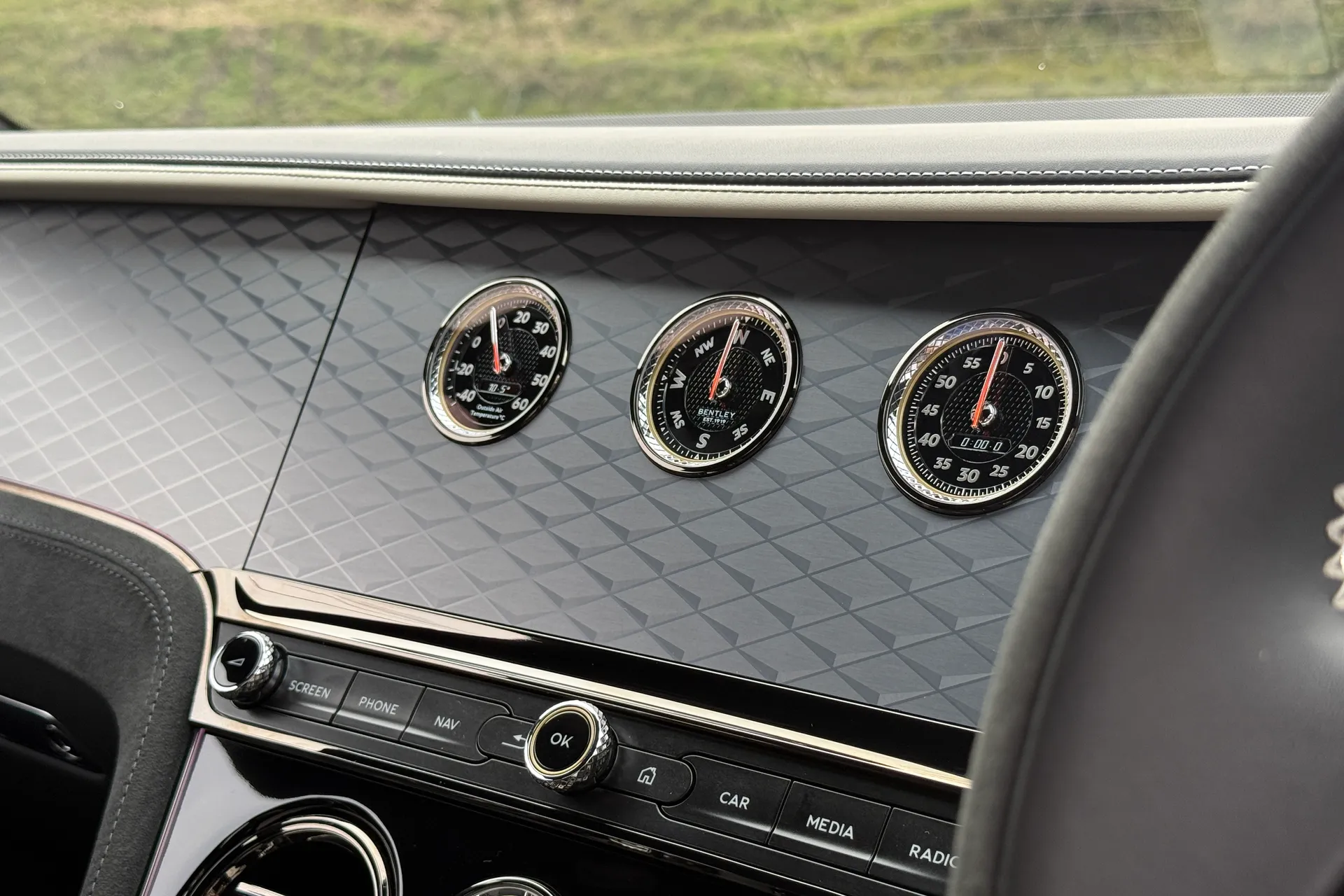 Bentley CONTINENTAL thumbnail image number 32