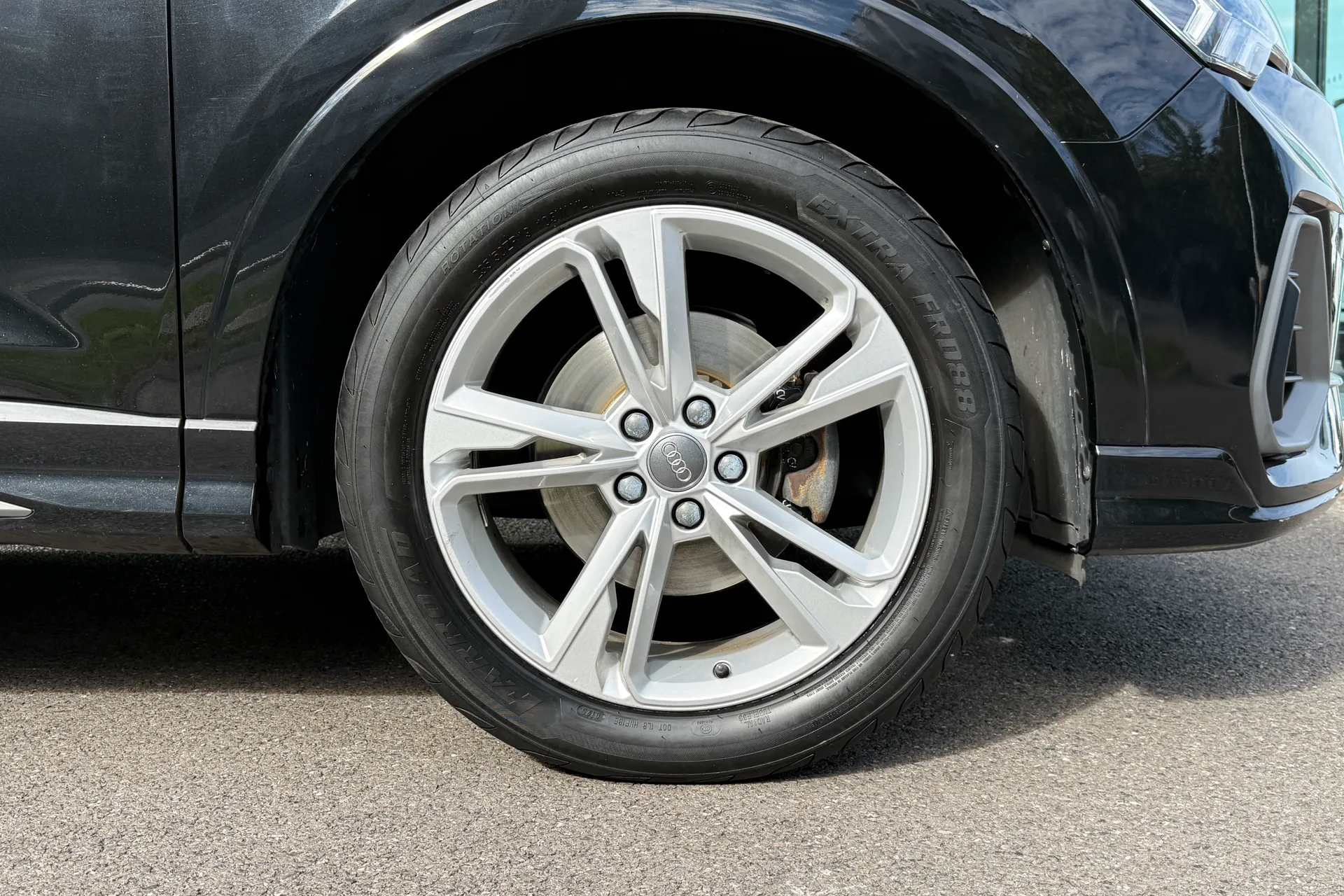 Audi Q3 thumbnail image number 7