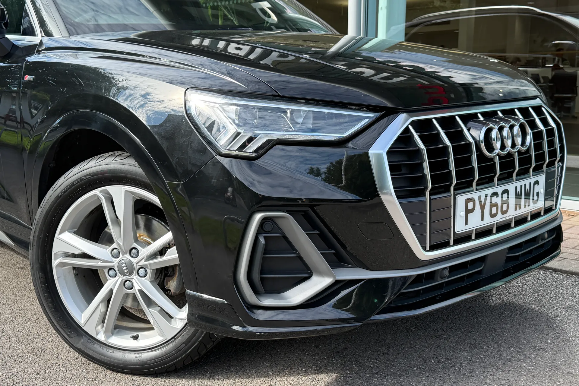 Audi Q3 thumbnail image number 45