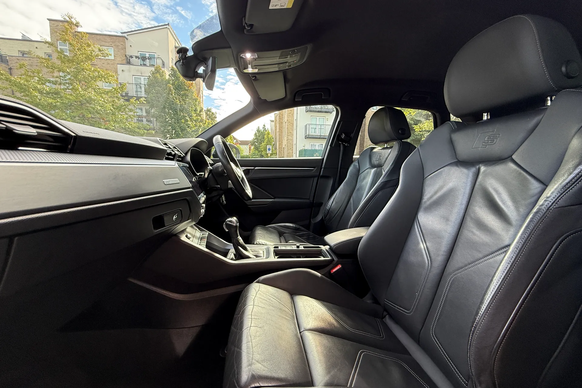 Audi Q3 thumbnail image number 59