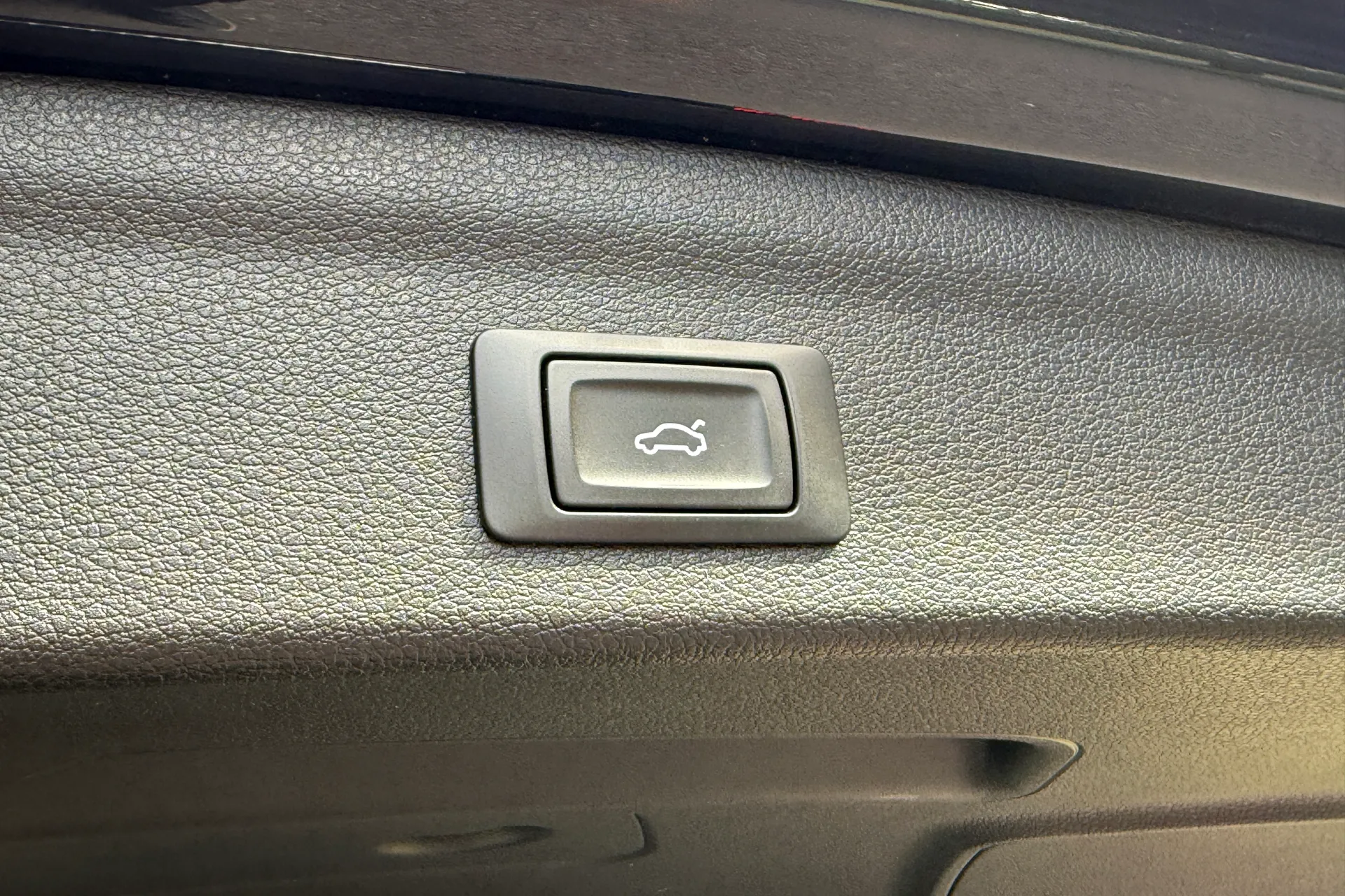 Audi Q3 thumbnail image number 53