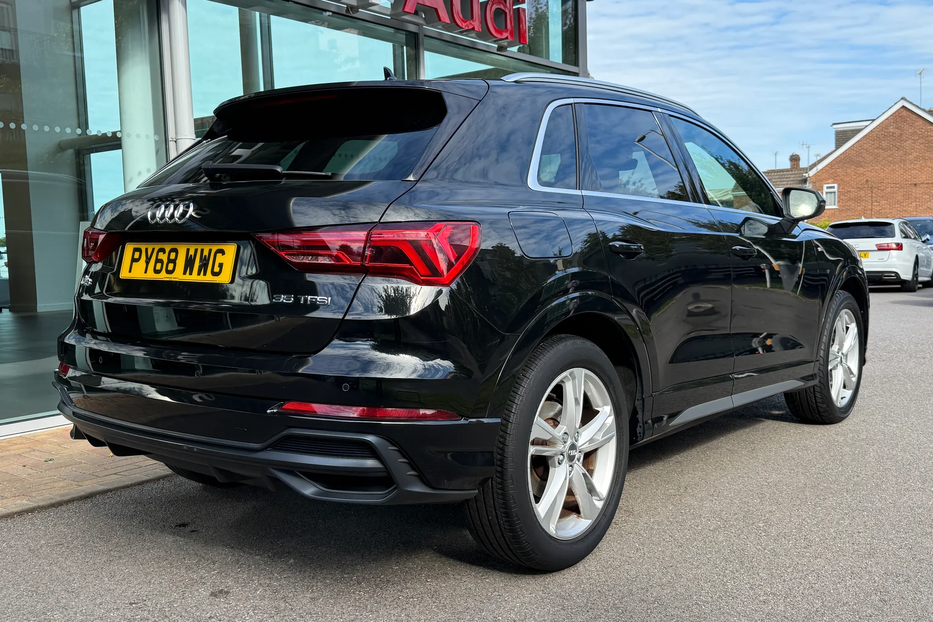 Audi Q3 thumbnail image number 56