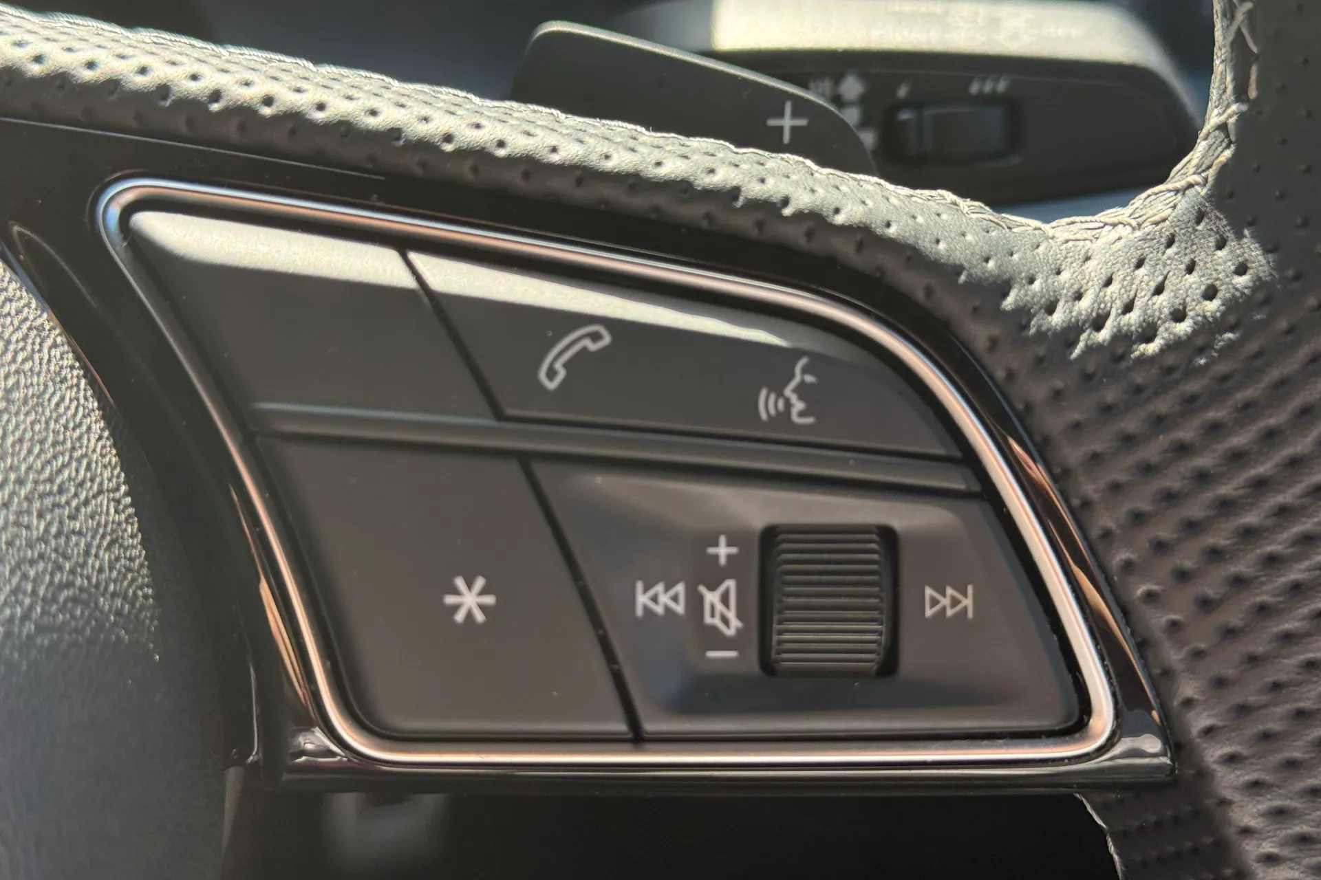 Audi A3 thumbnail image number 27
