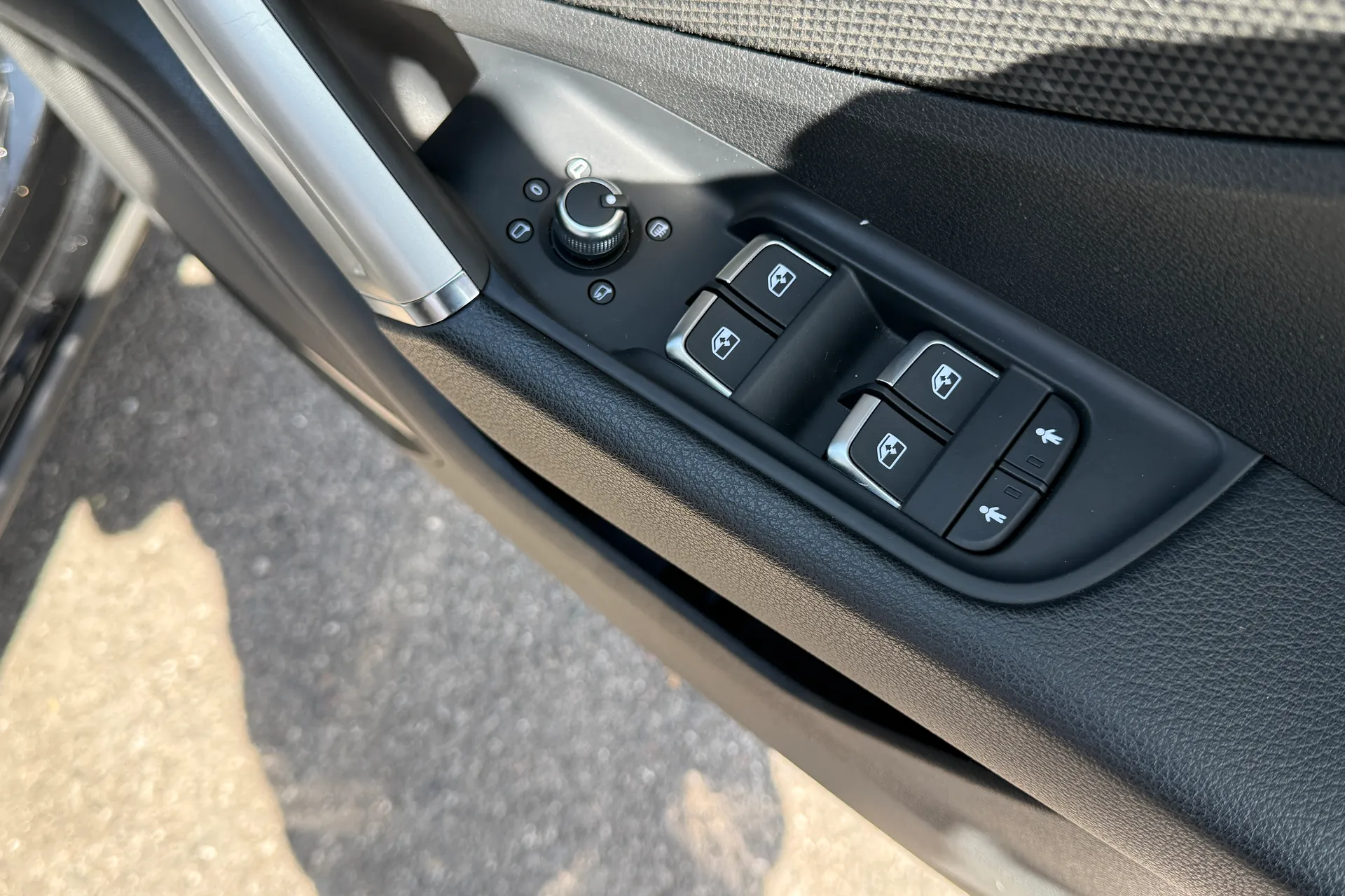 Audi Q2 thumbnail image number 45