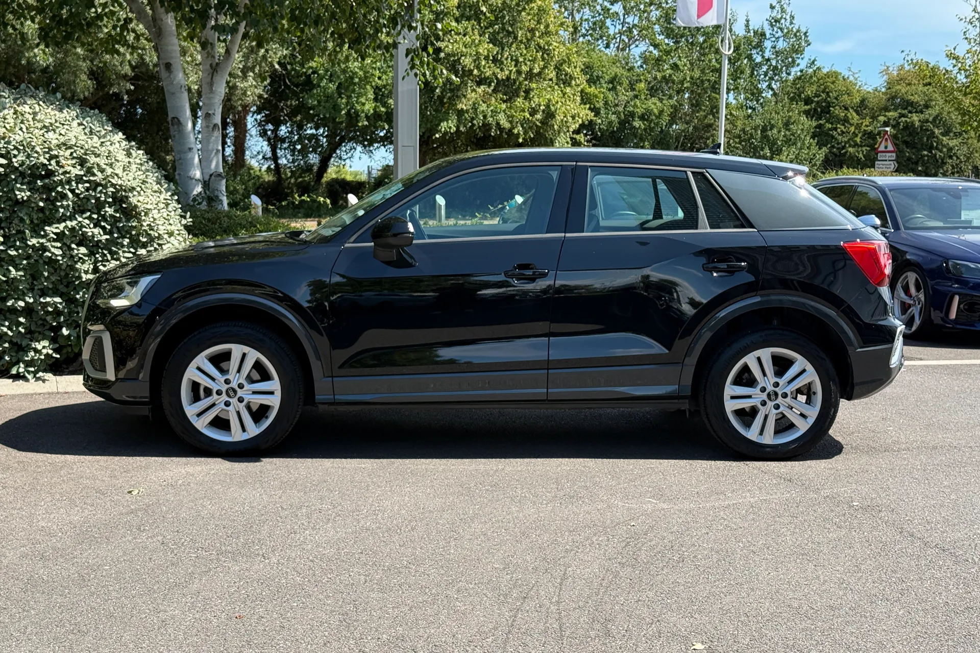 Audi Q2 thumbnail image number 25