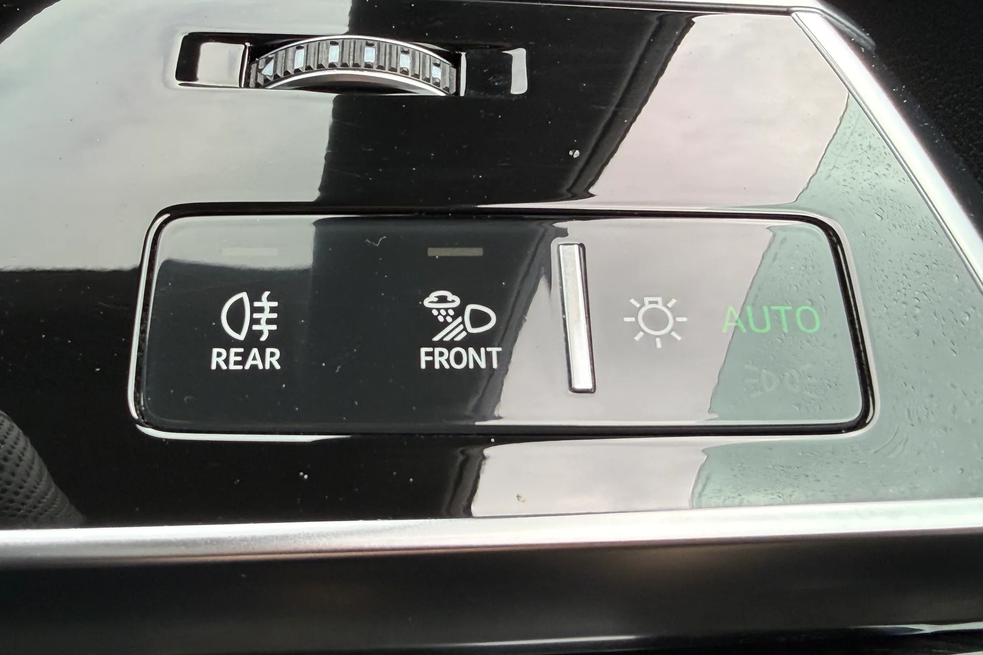 Audi Q8 thumbnail image number 28