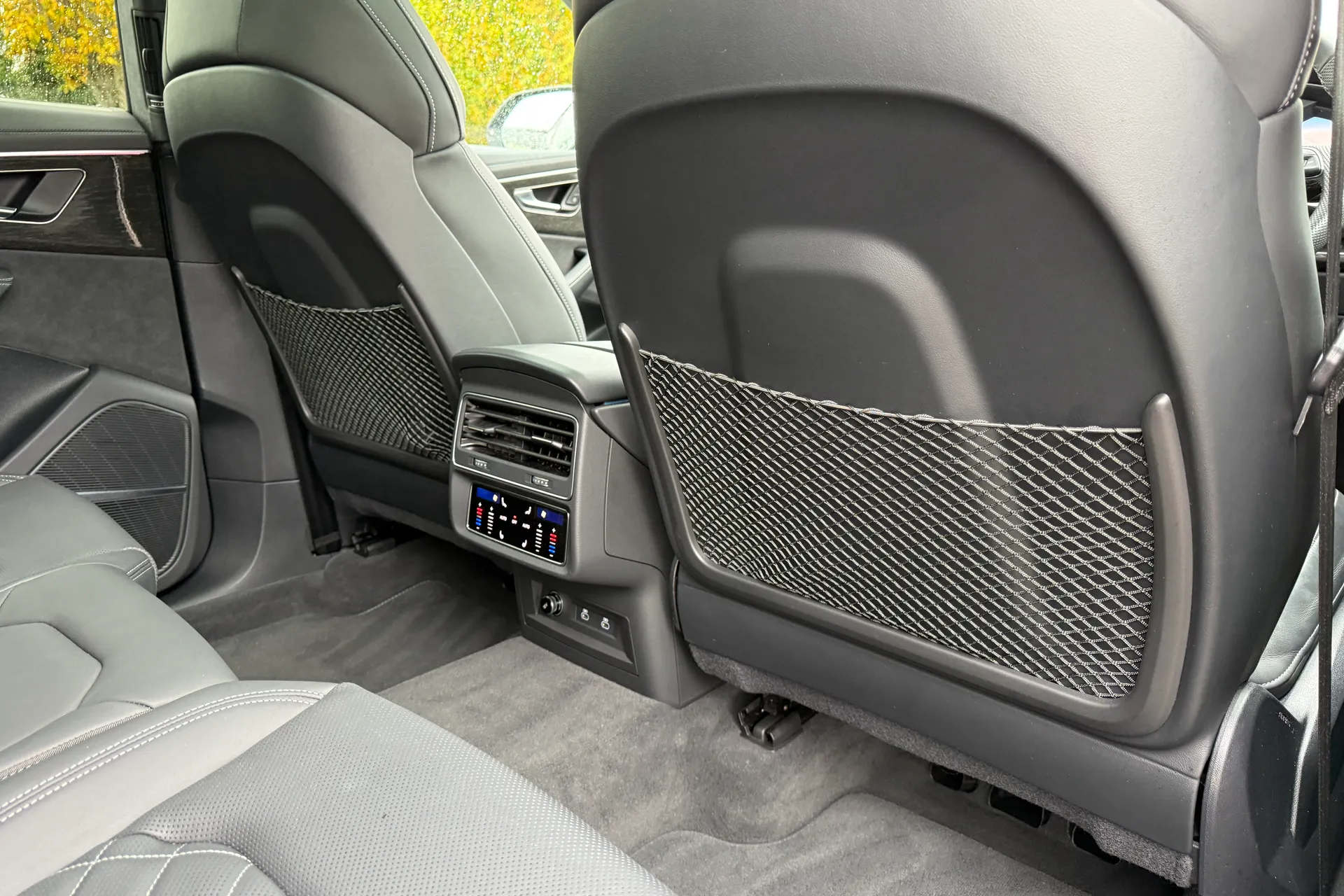 Audi Q8 thumbnail image number 53