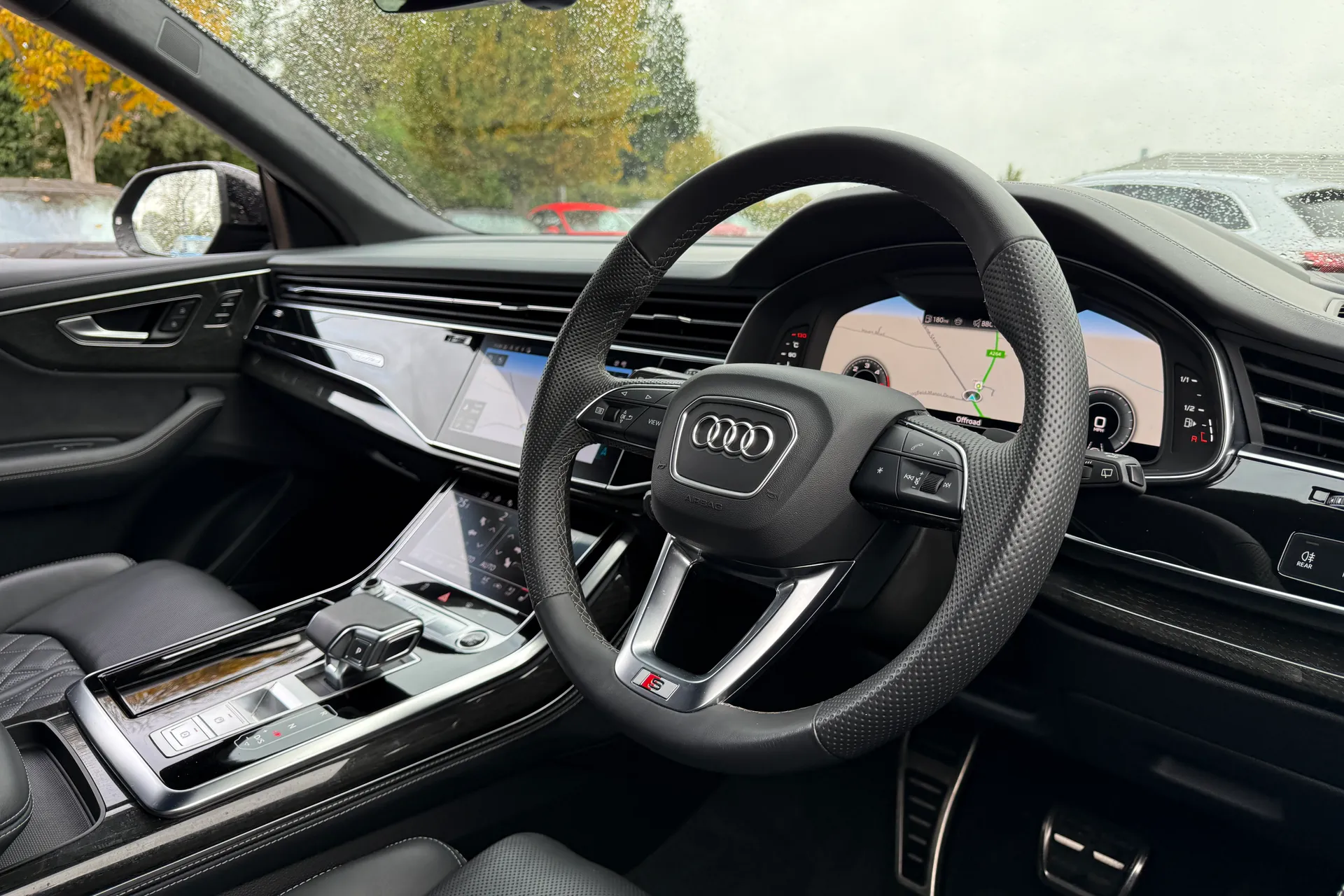 Audi Q8 thumbnail image number 33