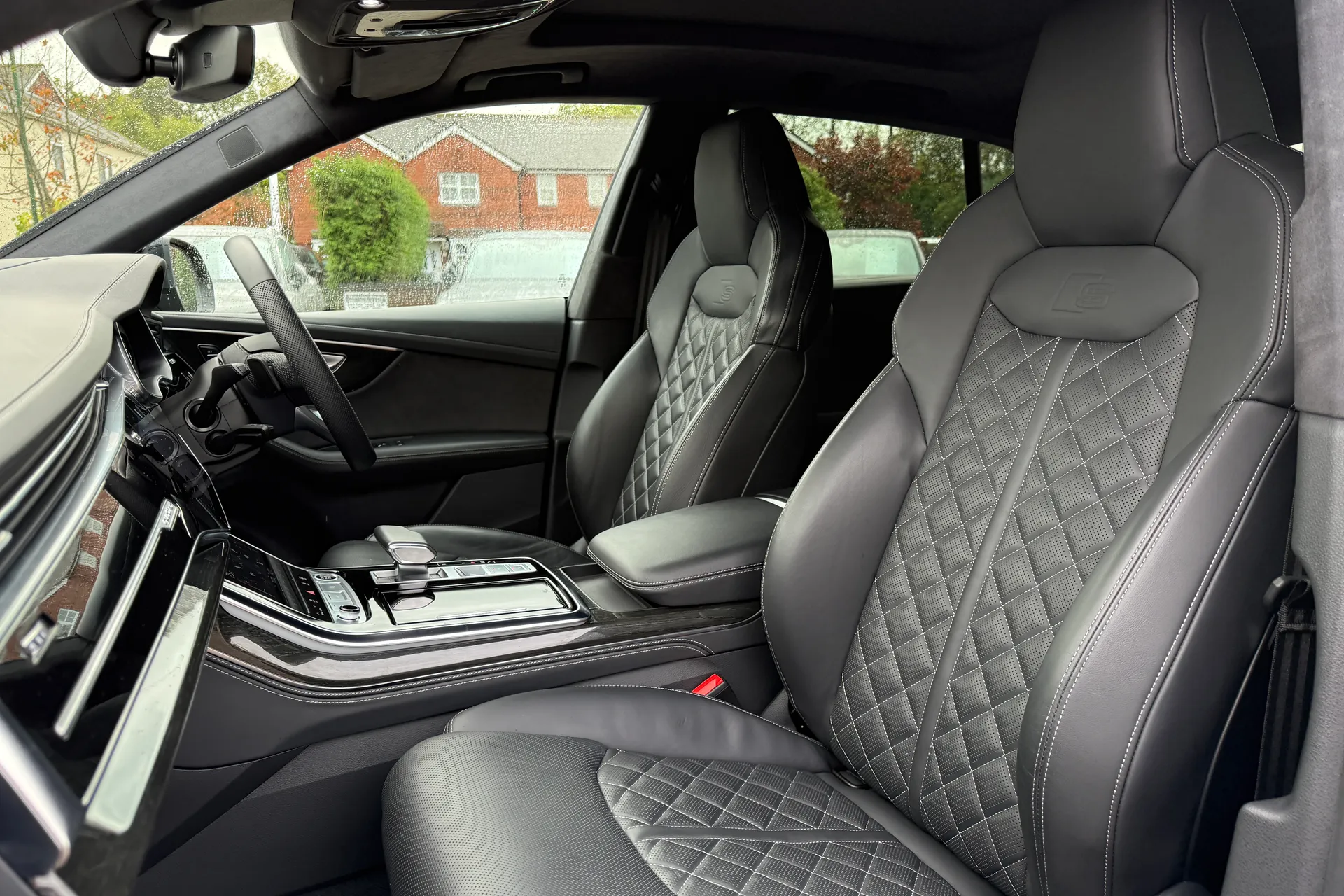 Audi Q8 thumbnail image number 35