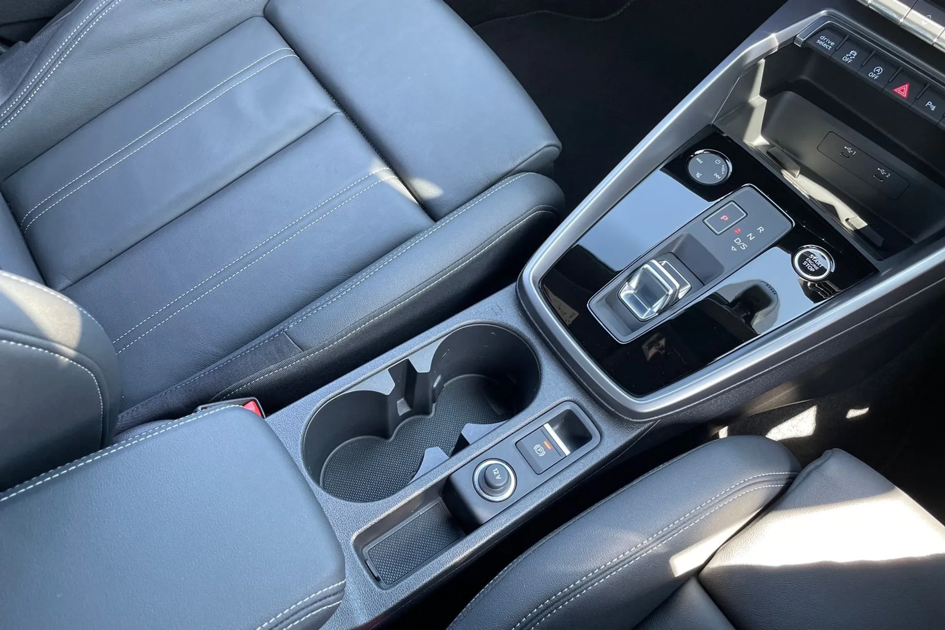 Audi A3 thumbnail image number 35