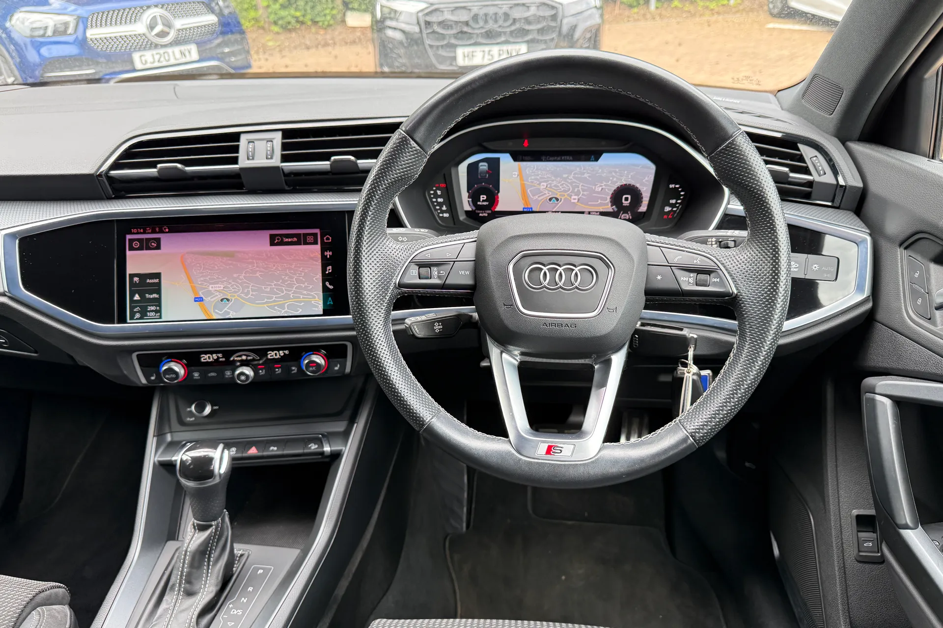Audi Q3 thumbnail image number 6