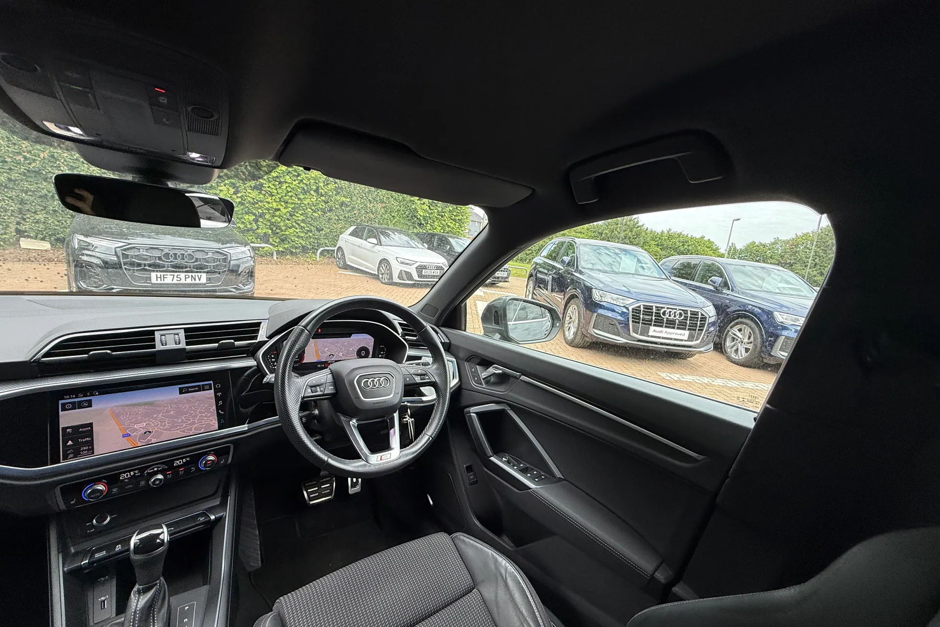 Audi Q3 thumbnail image number 39