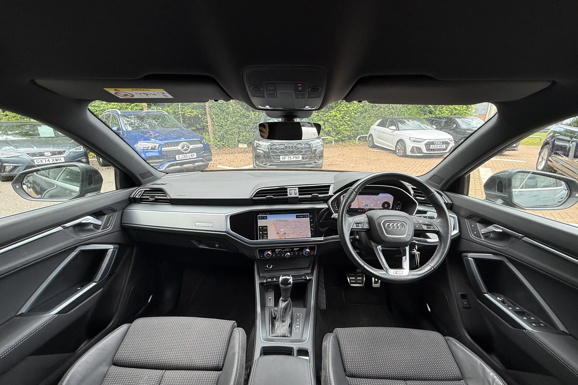 Audi Q3 thumbnail image number 3