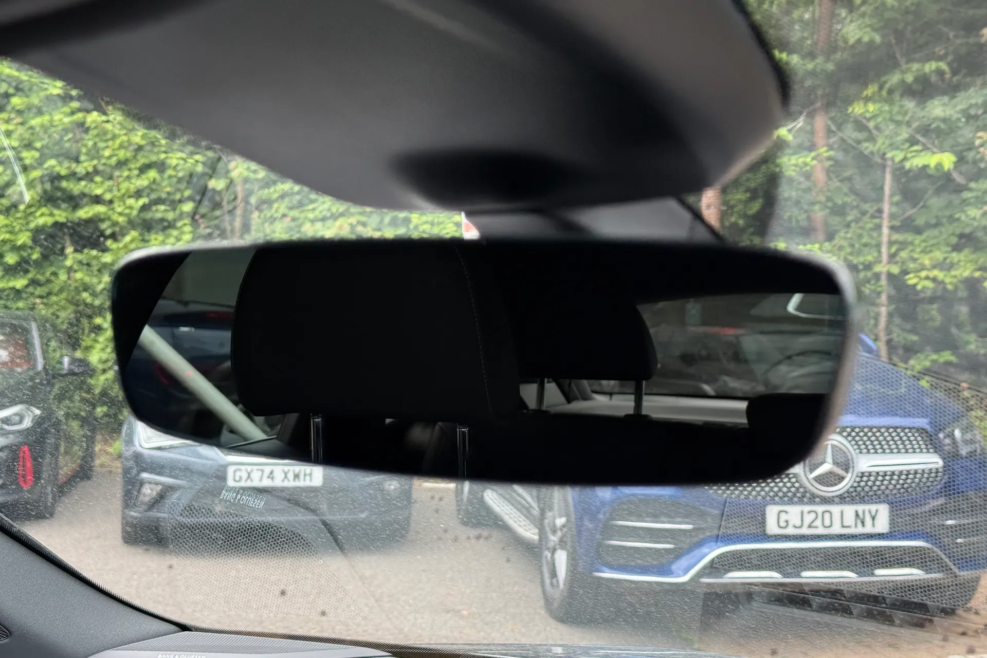 Audi Q3 thumbnail image number 18