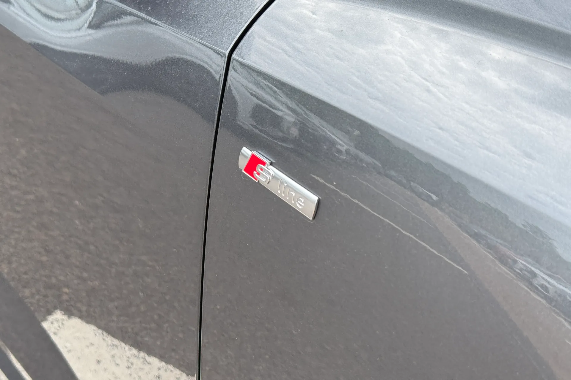 Audi Q3 thumbnail image number 13