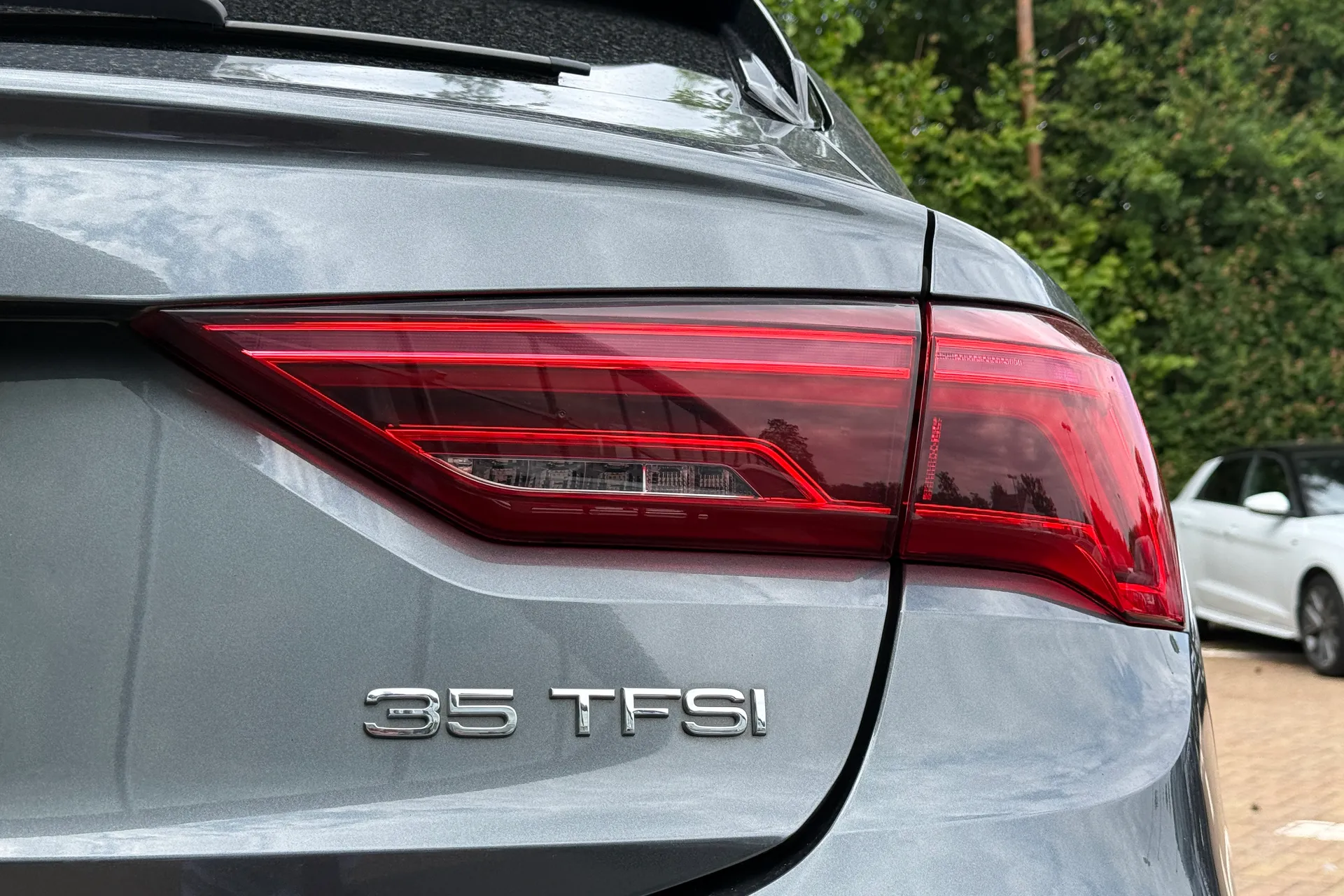 Audi Q3 thumbnail image number 47