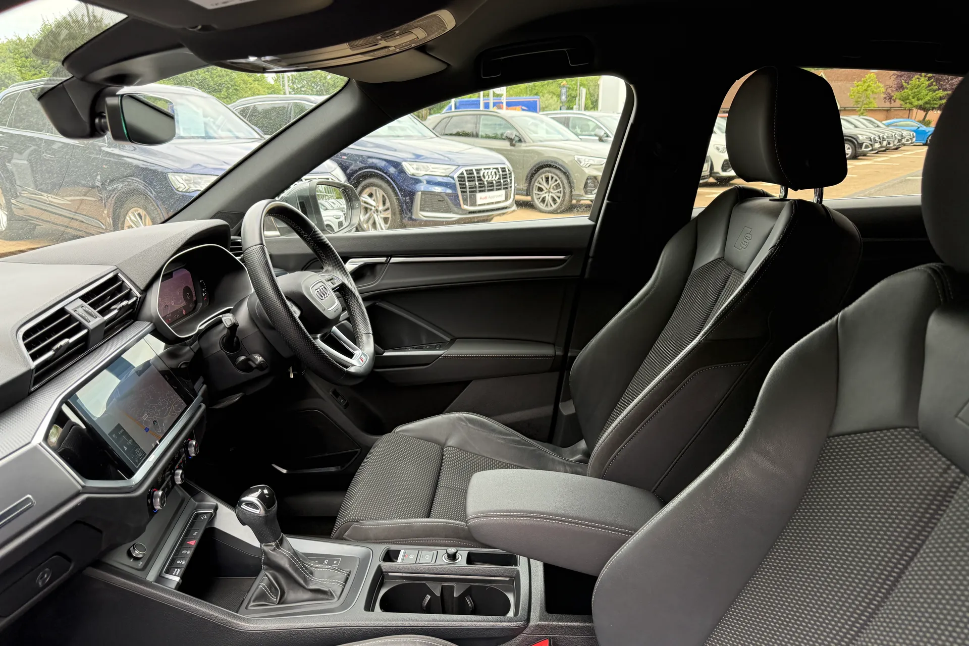 Audi Q3 thumbnail image number 55