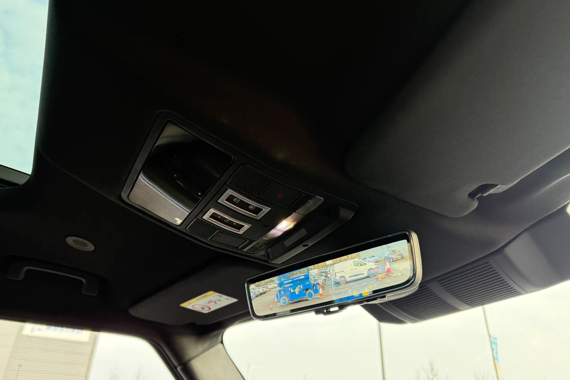 LAND ROVER DEFENDER thumbnail image number 20