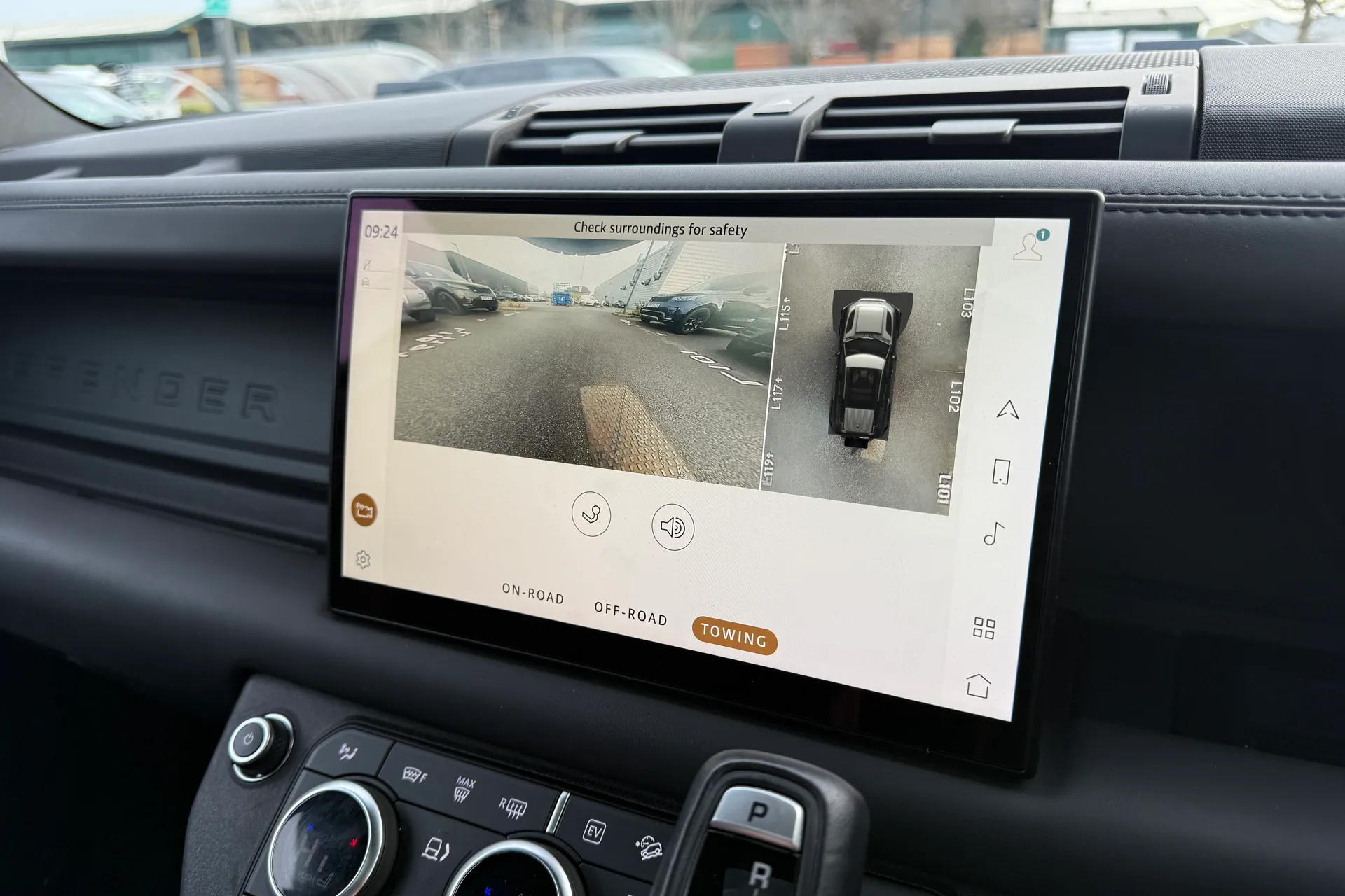 LAND ROVER DEFENDER thumbnail image number 44