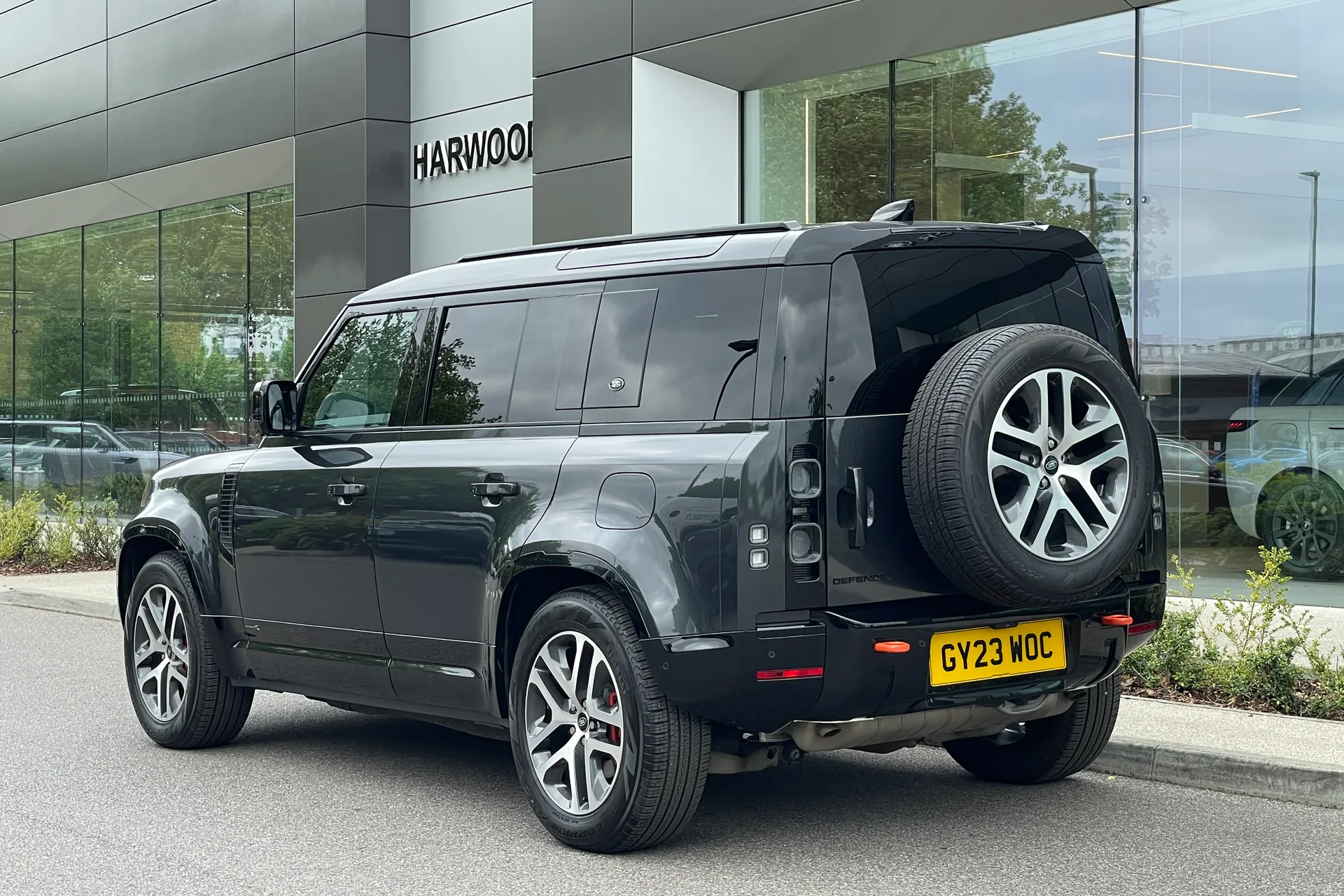LAND ROVER DEFENDER thumbnail image number 14
