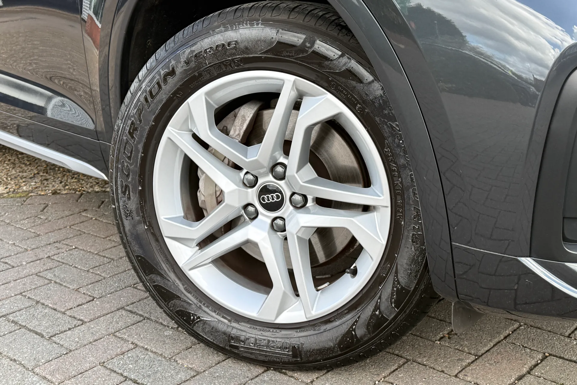 Audi Q5 thumbnail image number 7