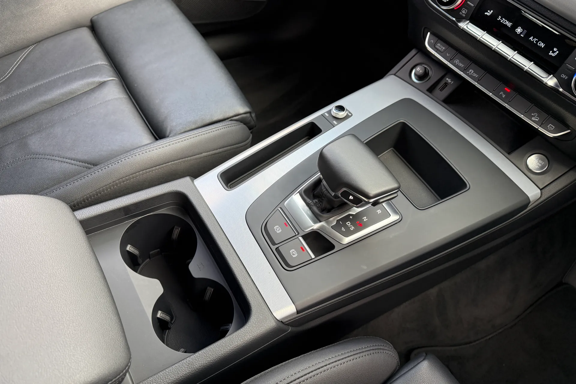 Audi Q5 thumbnail image number 39