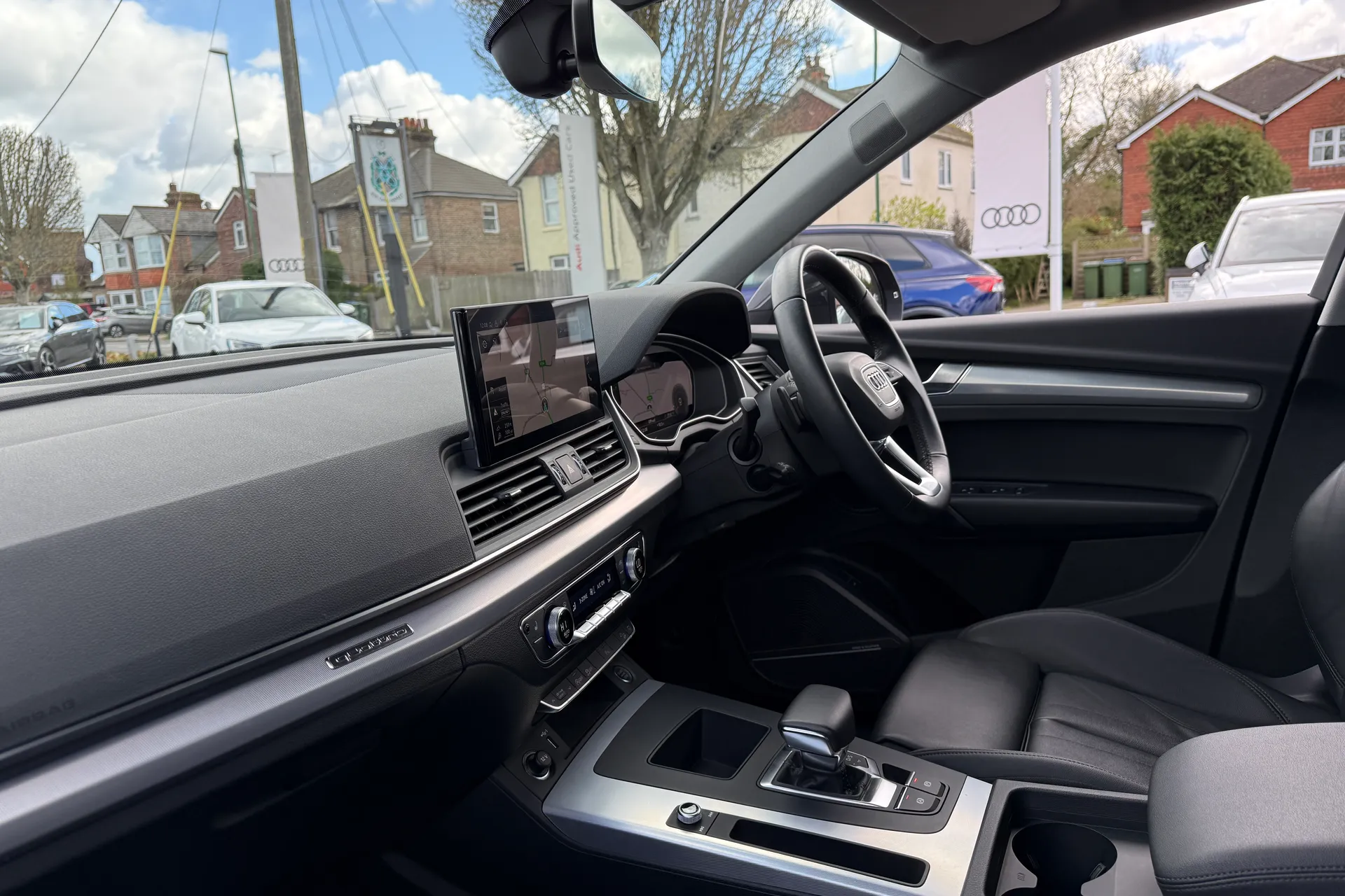 Audi Q5 thumbnail image number 28