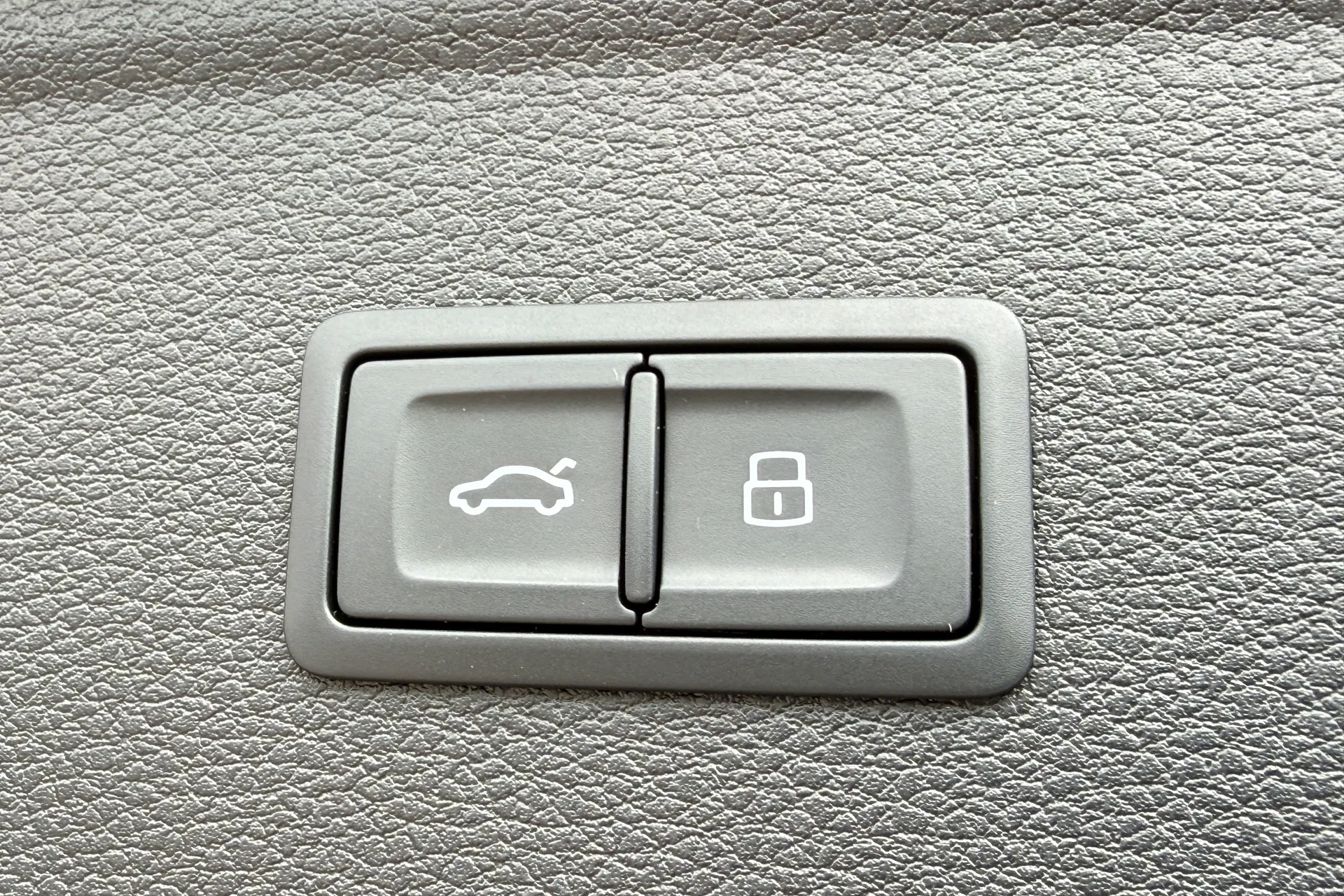 Audi Q5 thumbnail image number 36