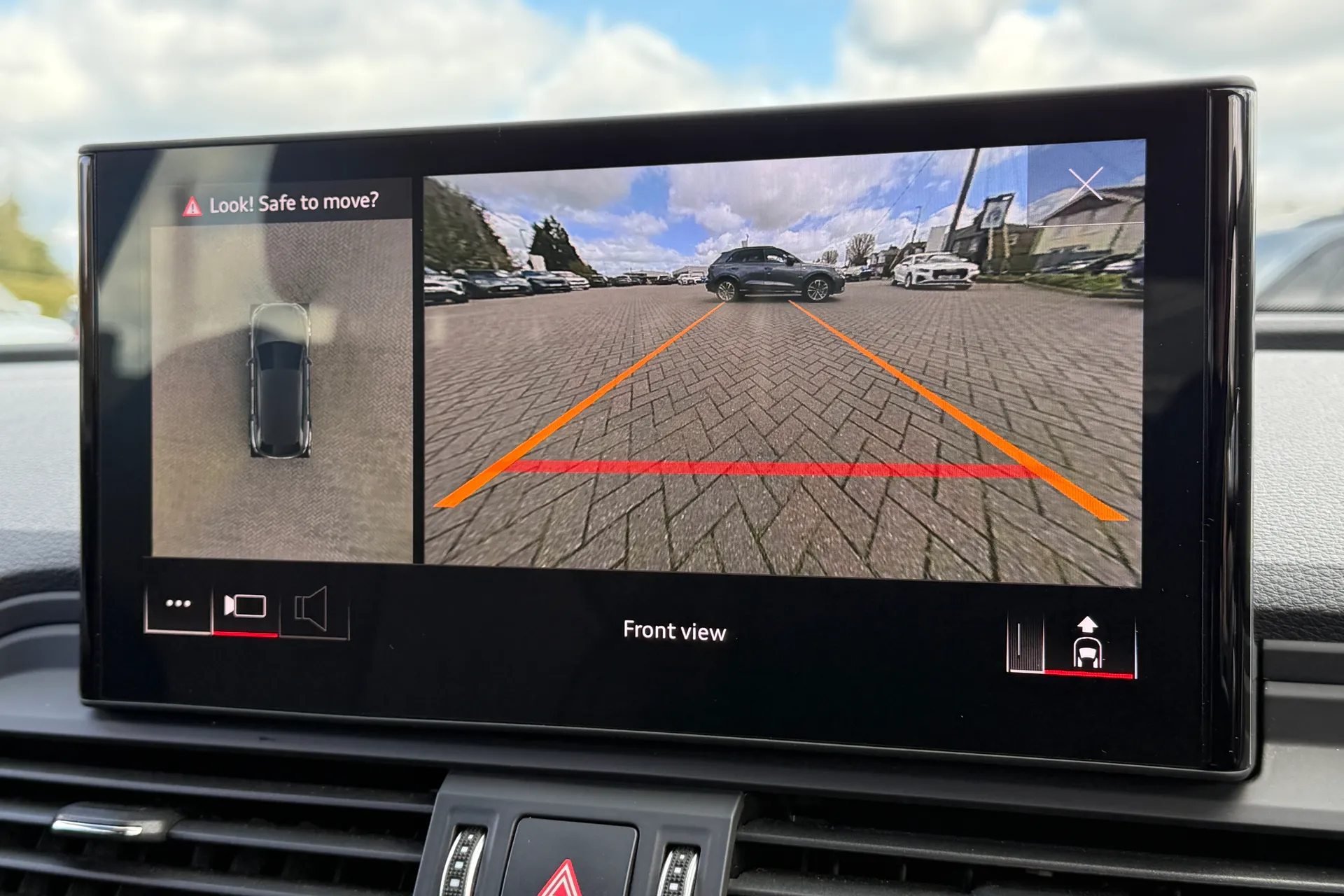 Audi Q5 thumbnail image number 8