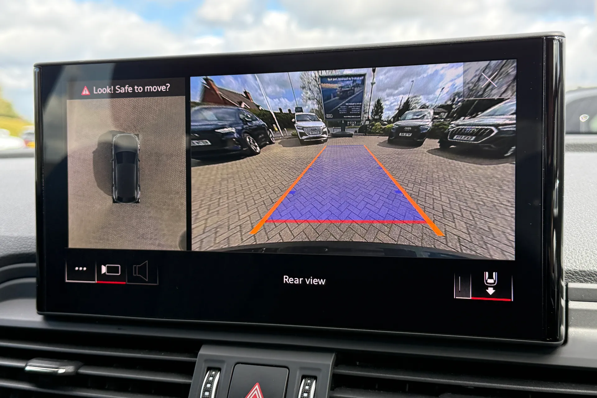 Audi Q5 thumbnail image number 4