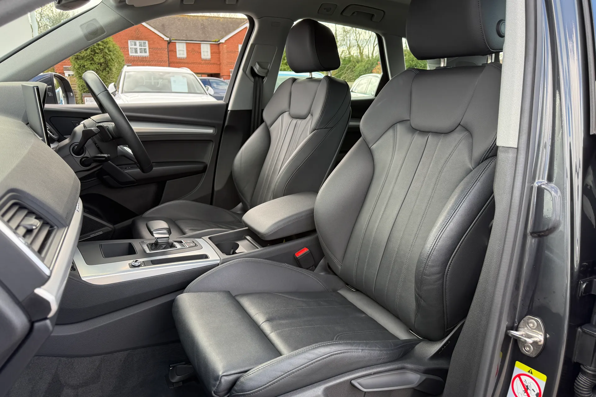 Audi Q5 thumbnail image number 29