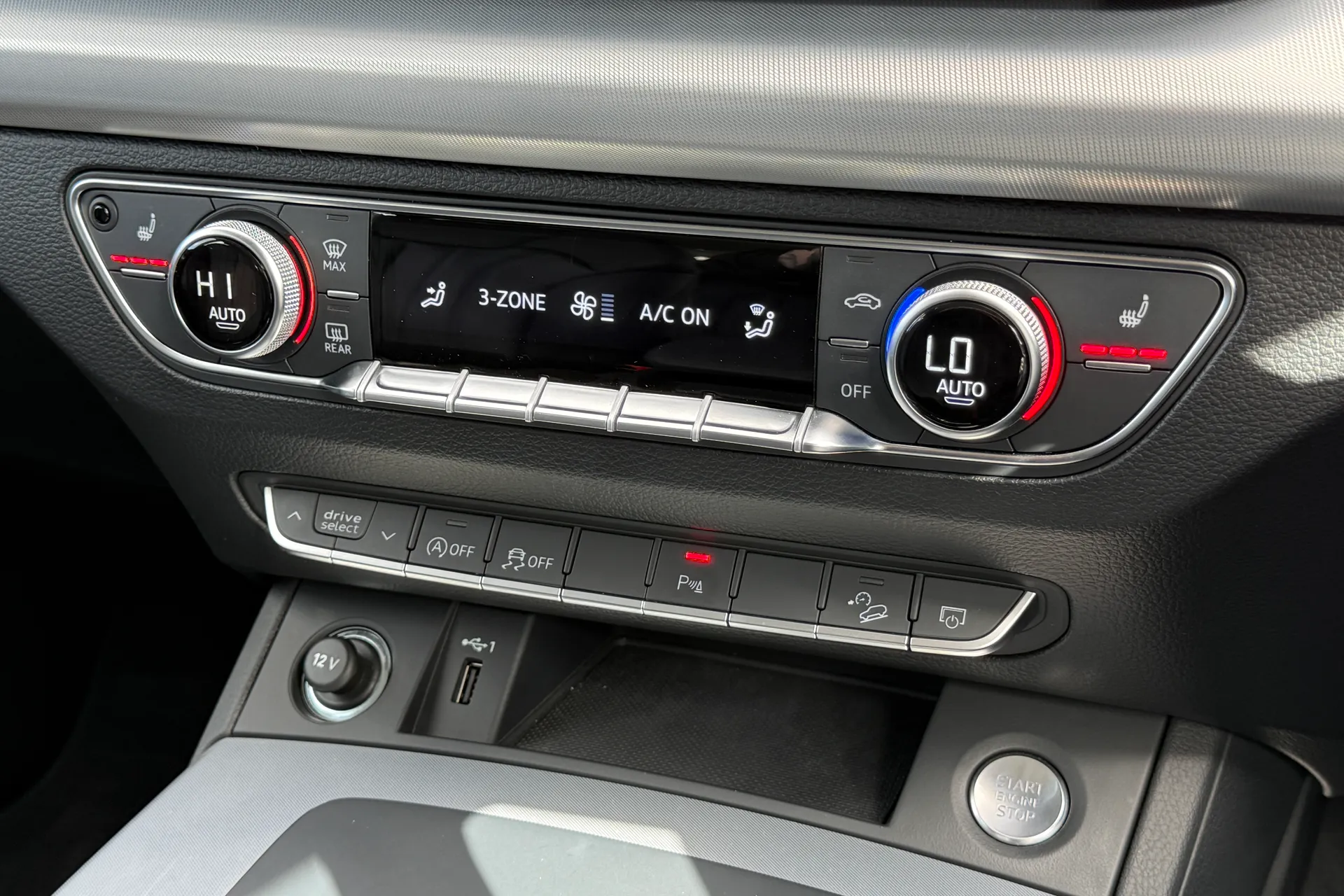 Audi Q5 thumbnail image number 15