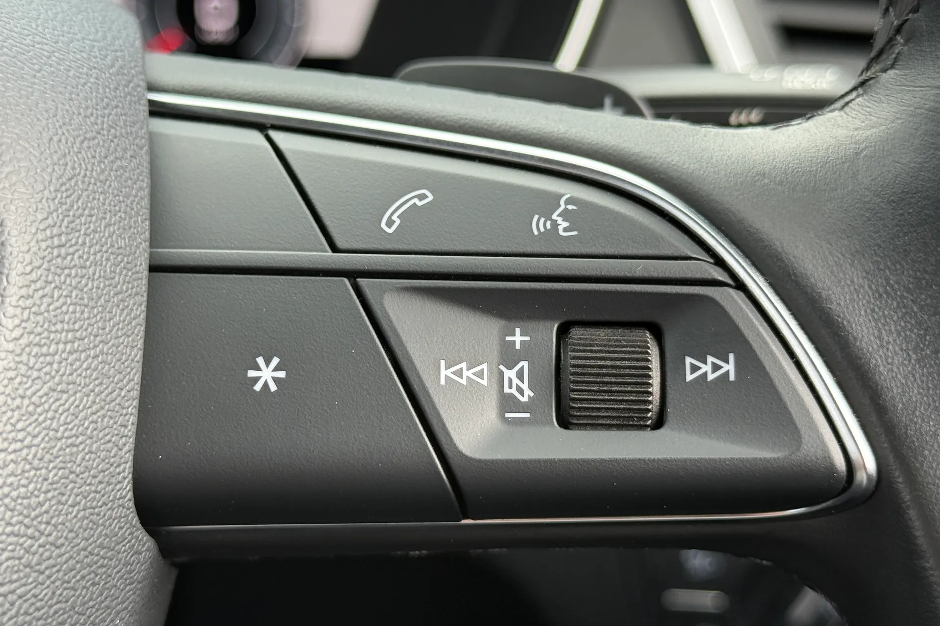 Audi Q5 thumbnail image number 21