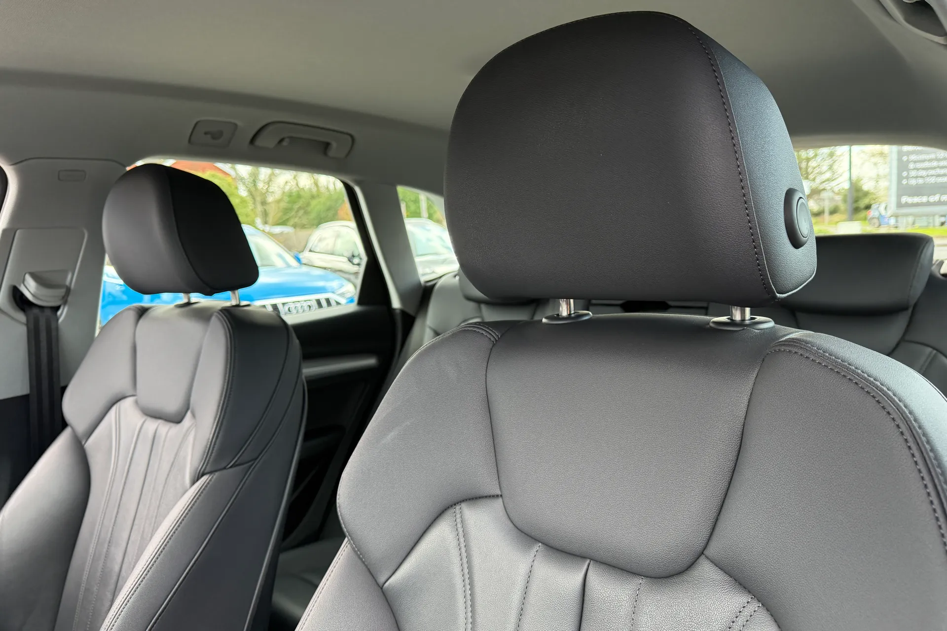 Audi Q5 thumbnail image number 30