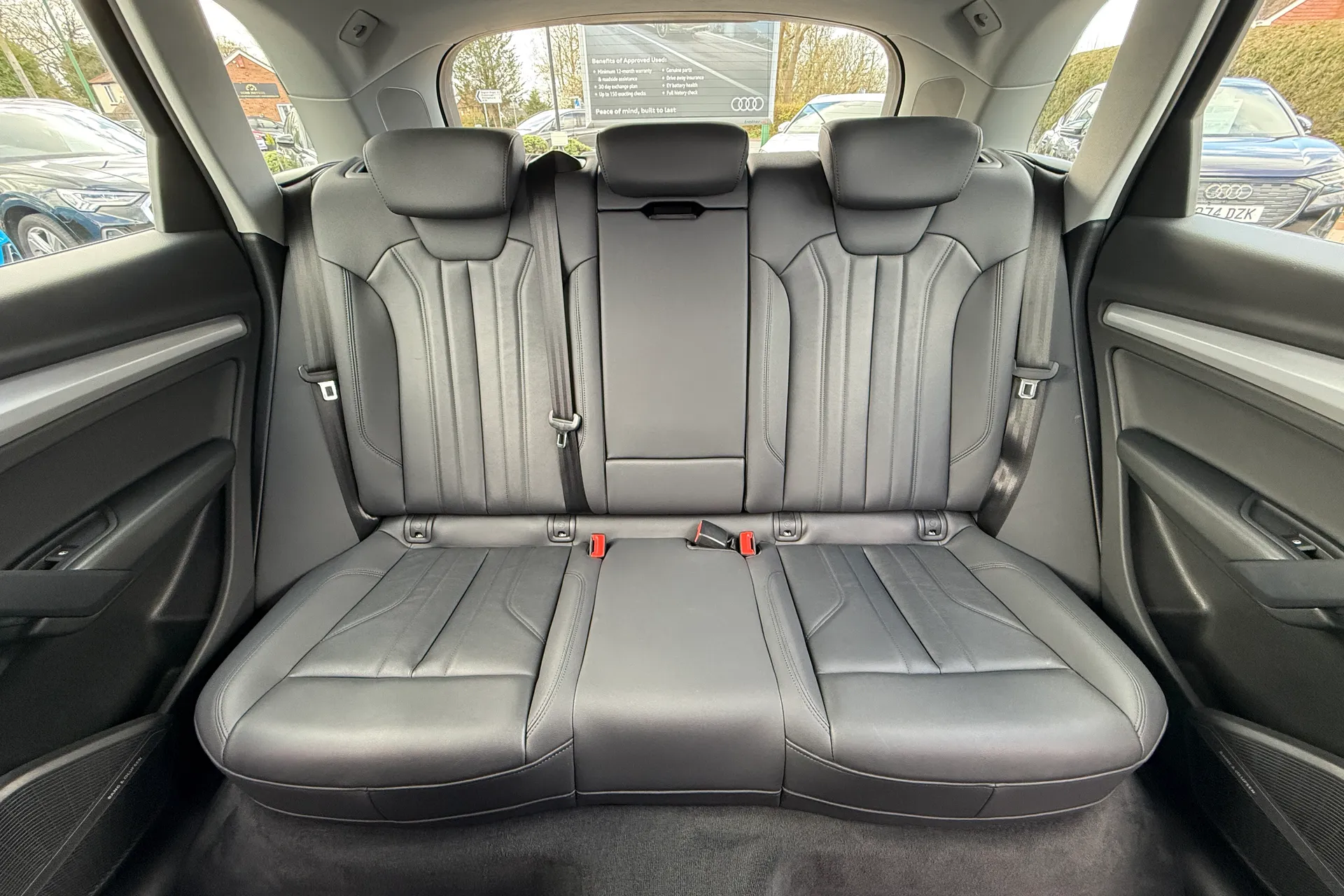 Audi Q5 thumbnail image number 37