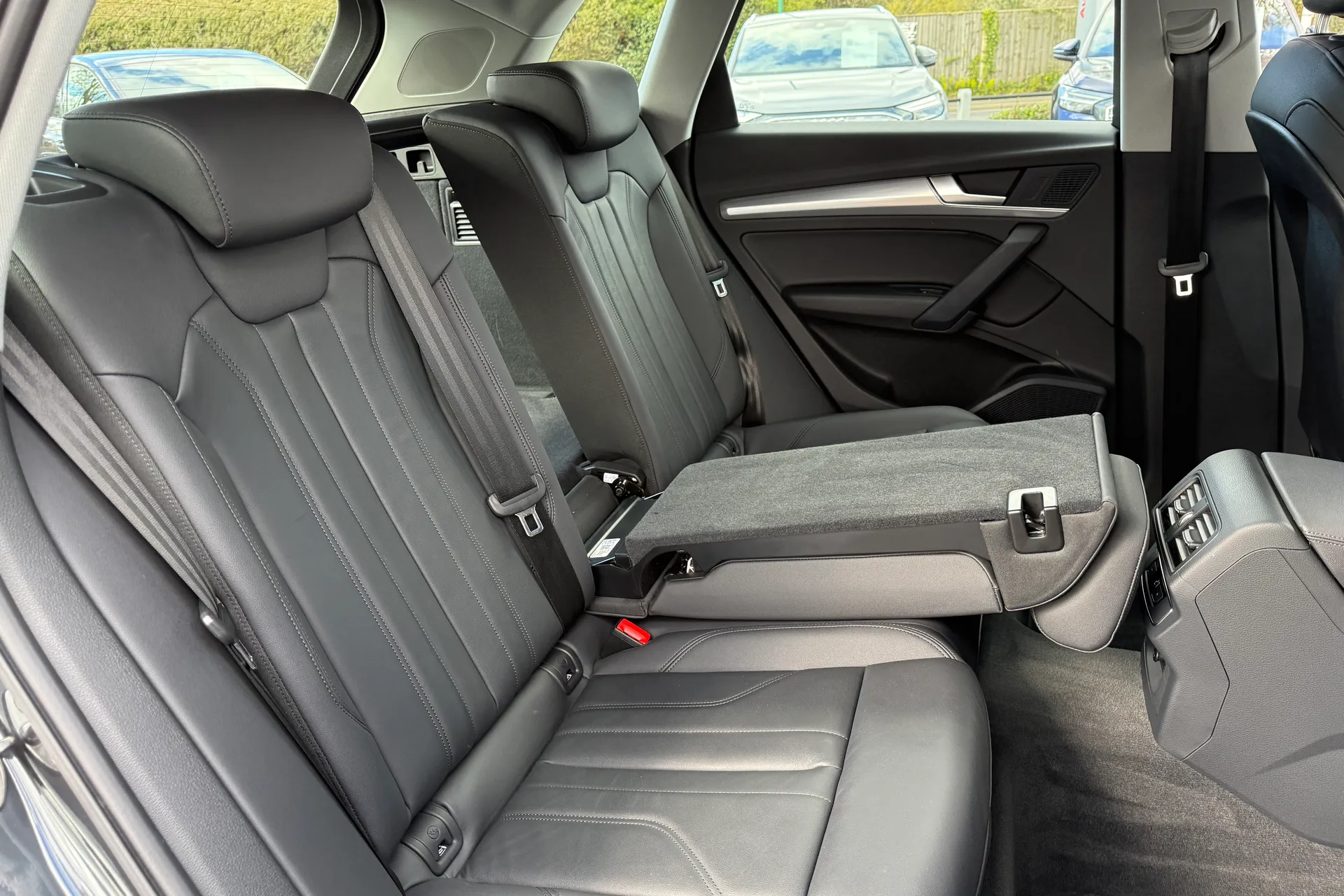 Audi Q5 thumbnail image number 46