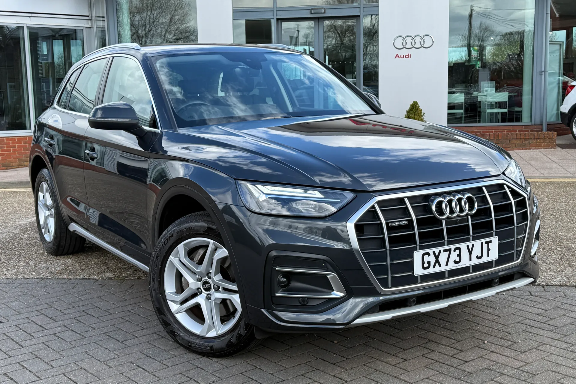 Audi Q5 thumbnail image number 23