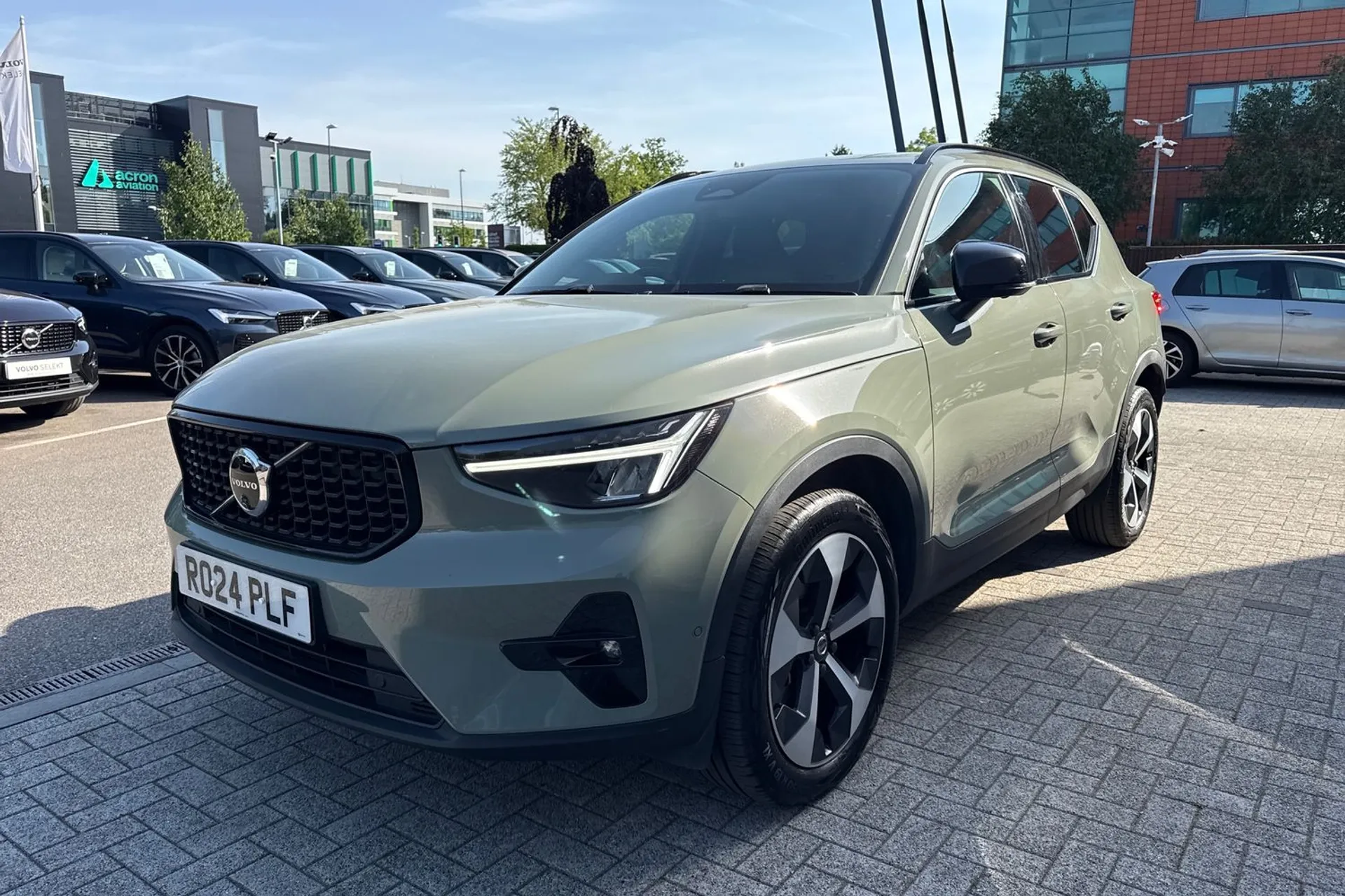 Volvo XC40 thumbnail image number 12