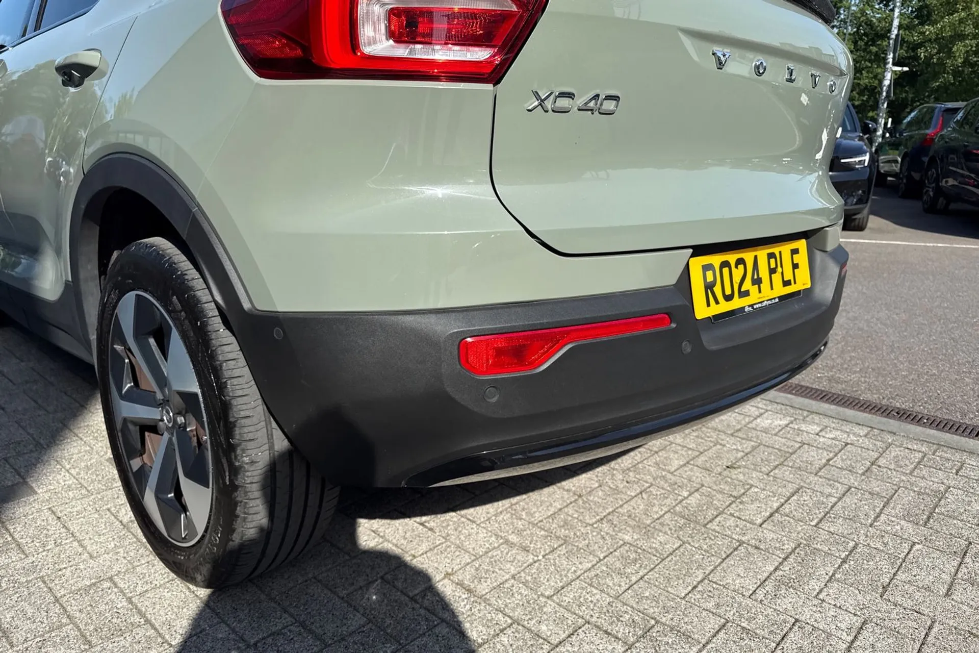 Volvo XC40 thumbnail image number 18