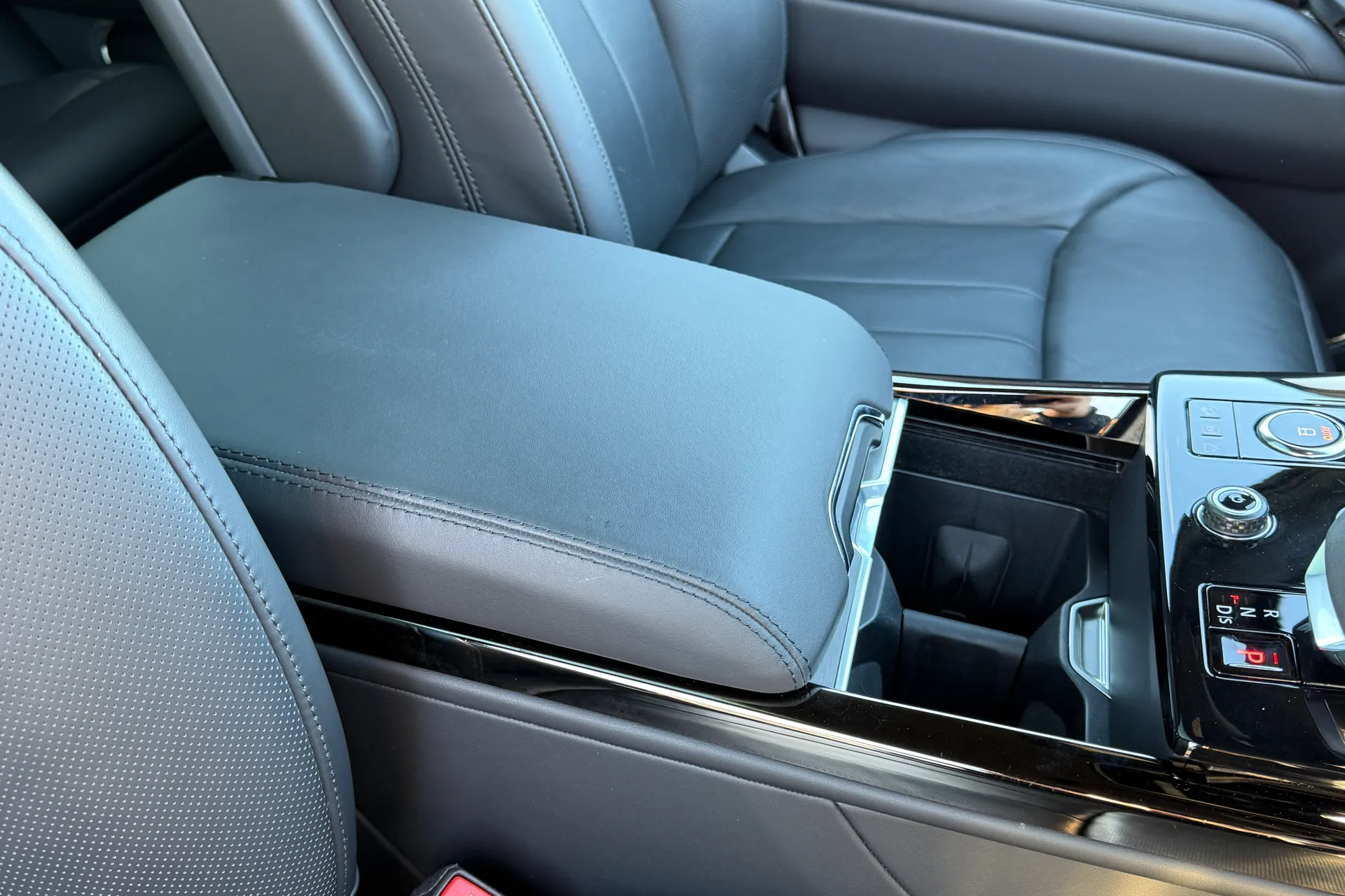 LAND ROVER RANGE ROVER SPORT thumbnail image number 23