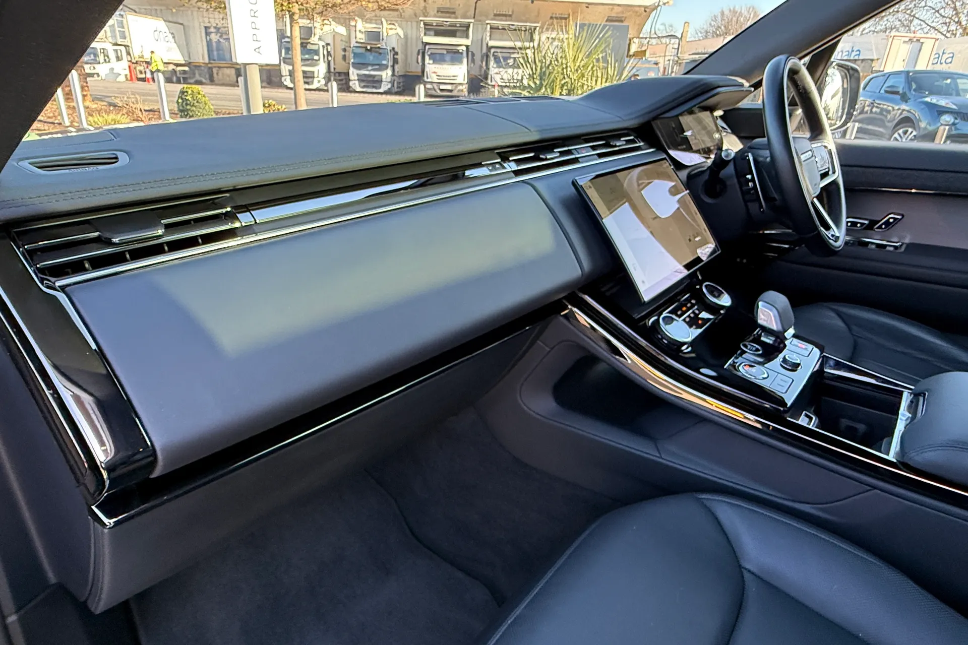 LAND ROVER RANGE ROVER SPORT thumbnail image number 37