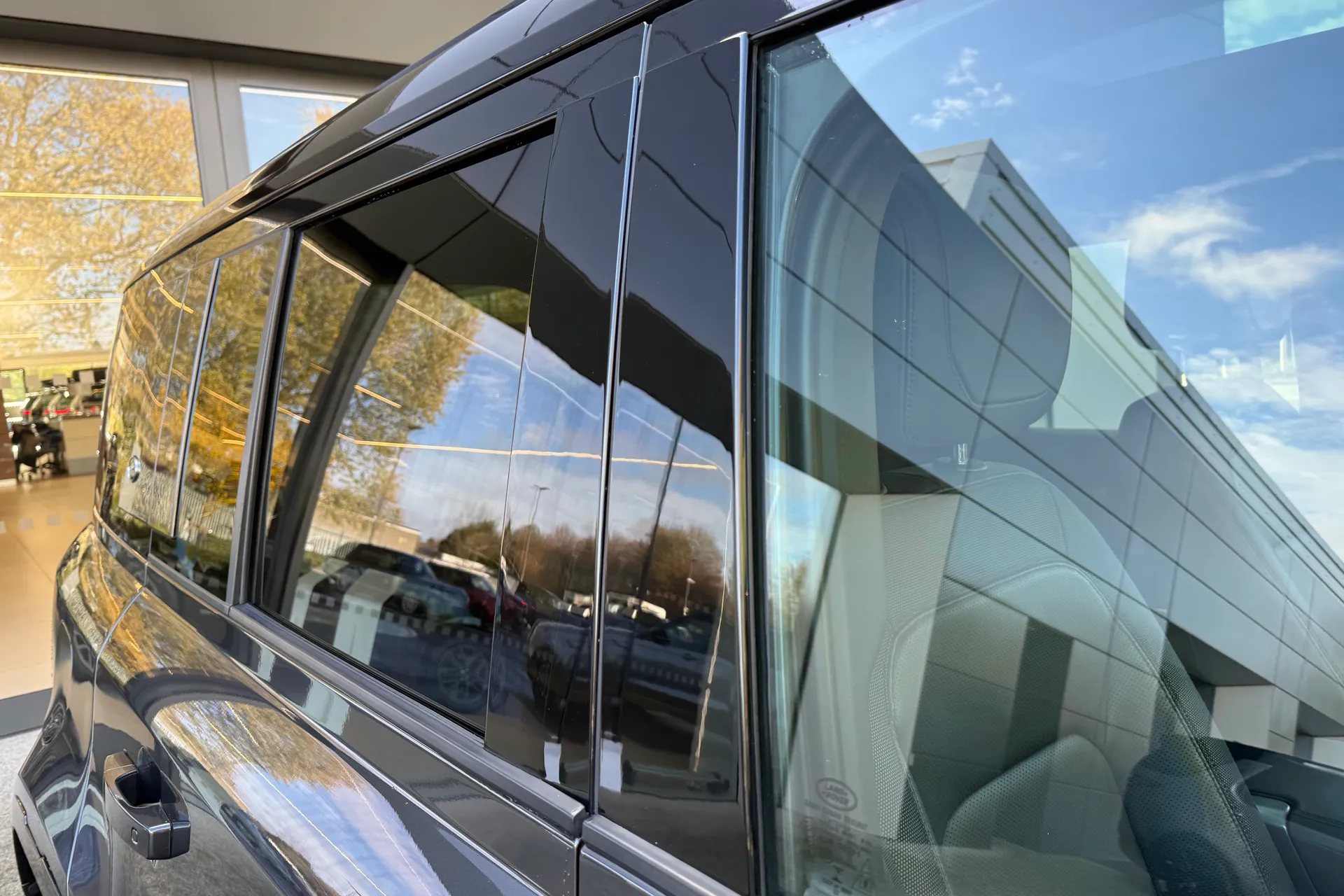 LAND ROVER DEFENDER thumbnail image number 24