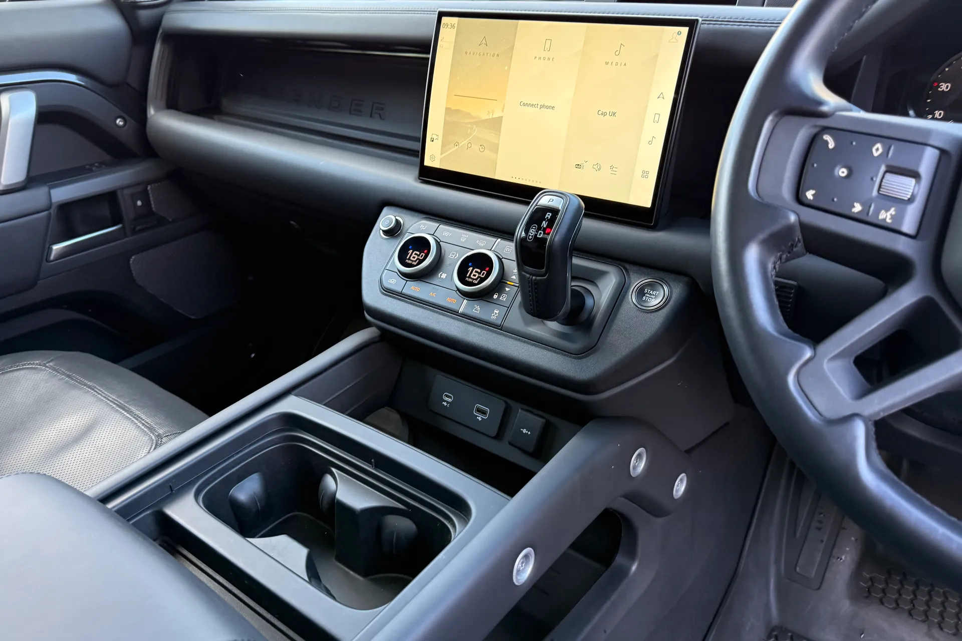 LAND ROVER DEFENDER thumbnail image number 19