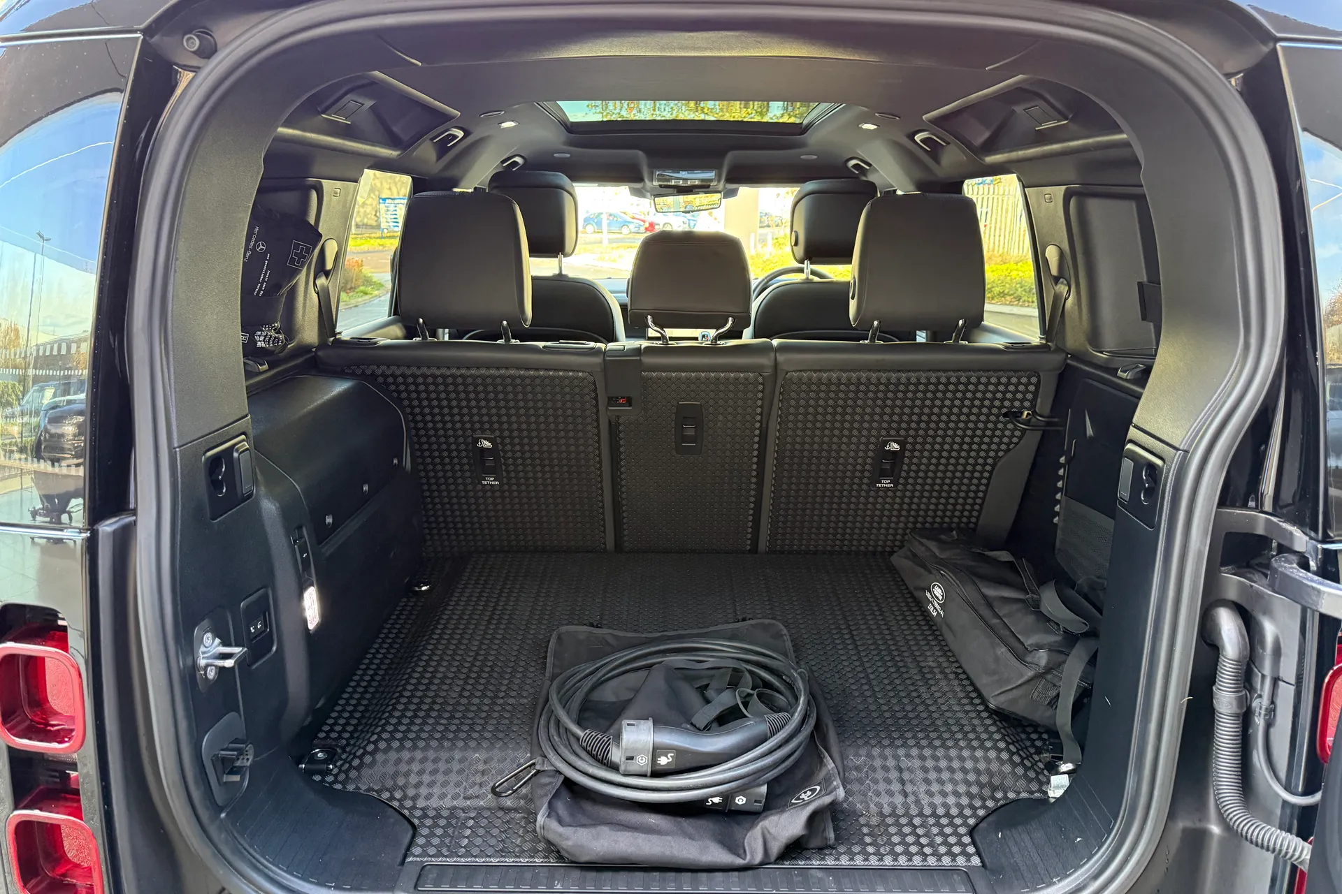 LAND ROVER DEFENDER thumbnail image number 41