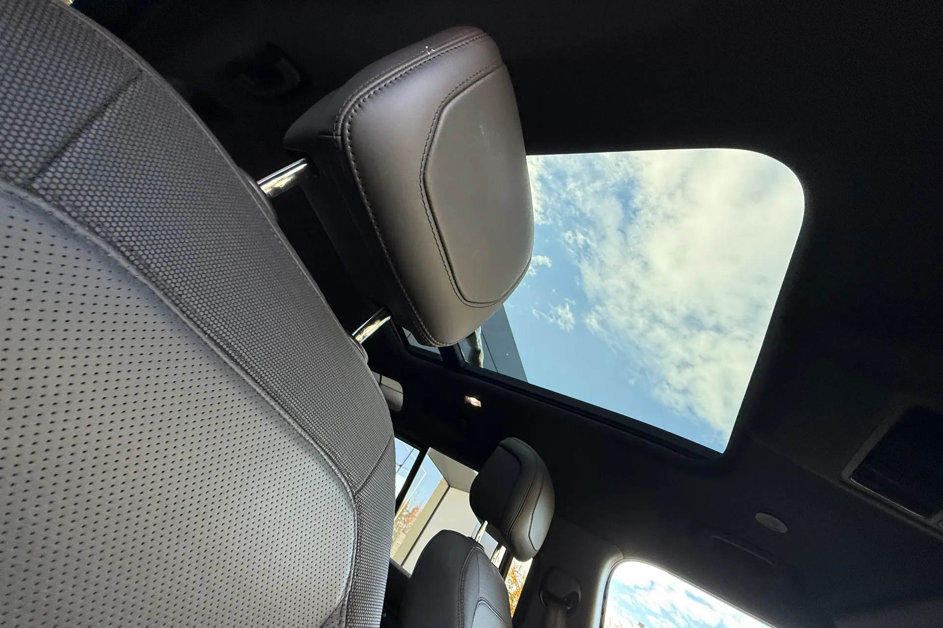 LAND ROVER DEFENDER thumbnail image number 39