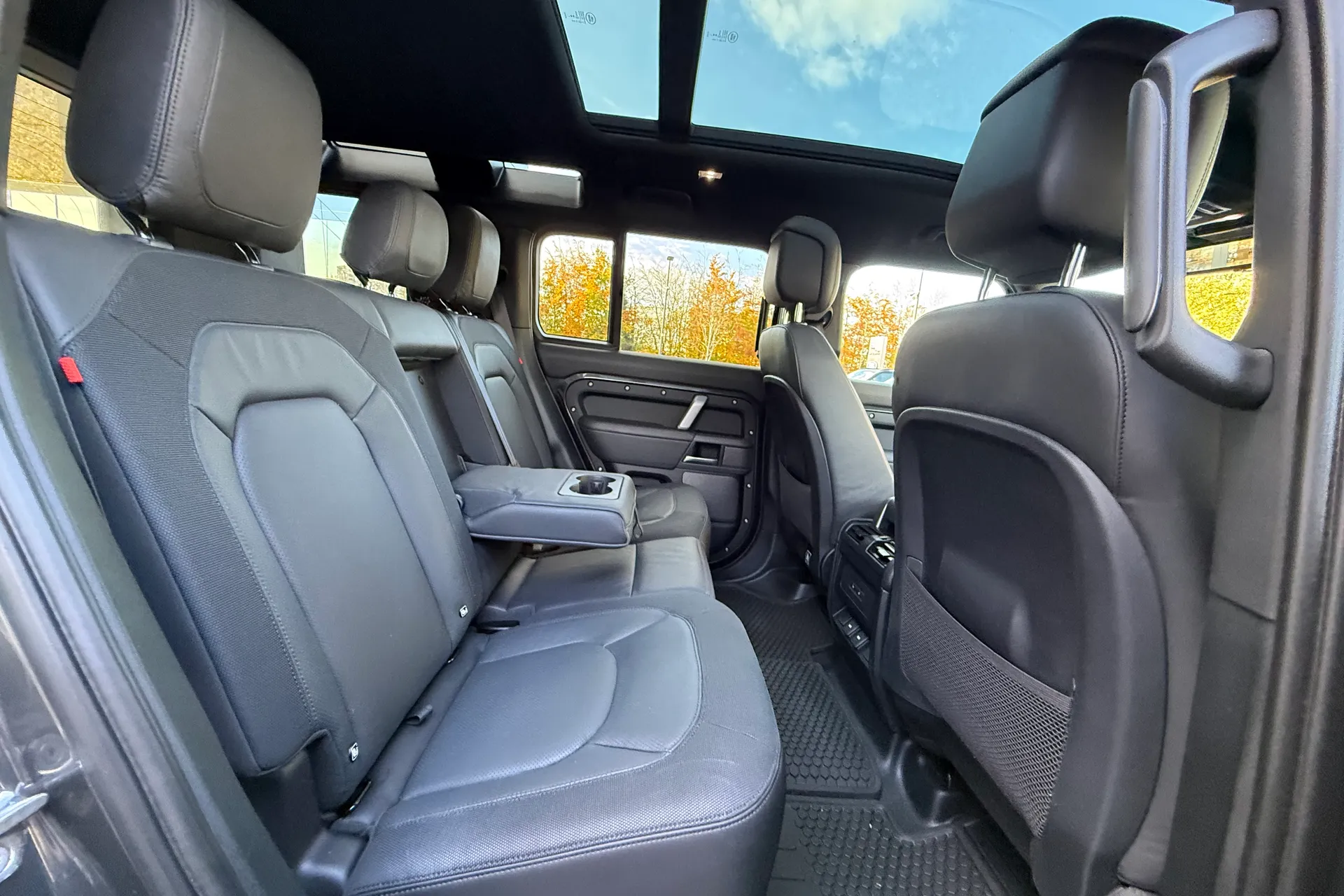 LAND ROVER DEFENDER thumbnail image number 42