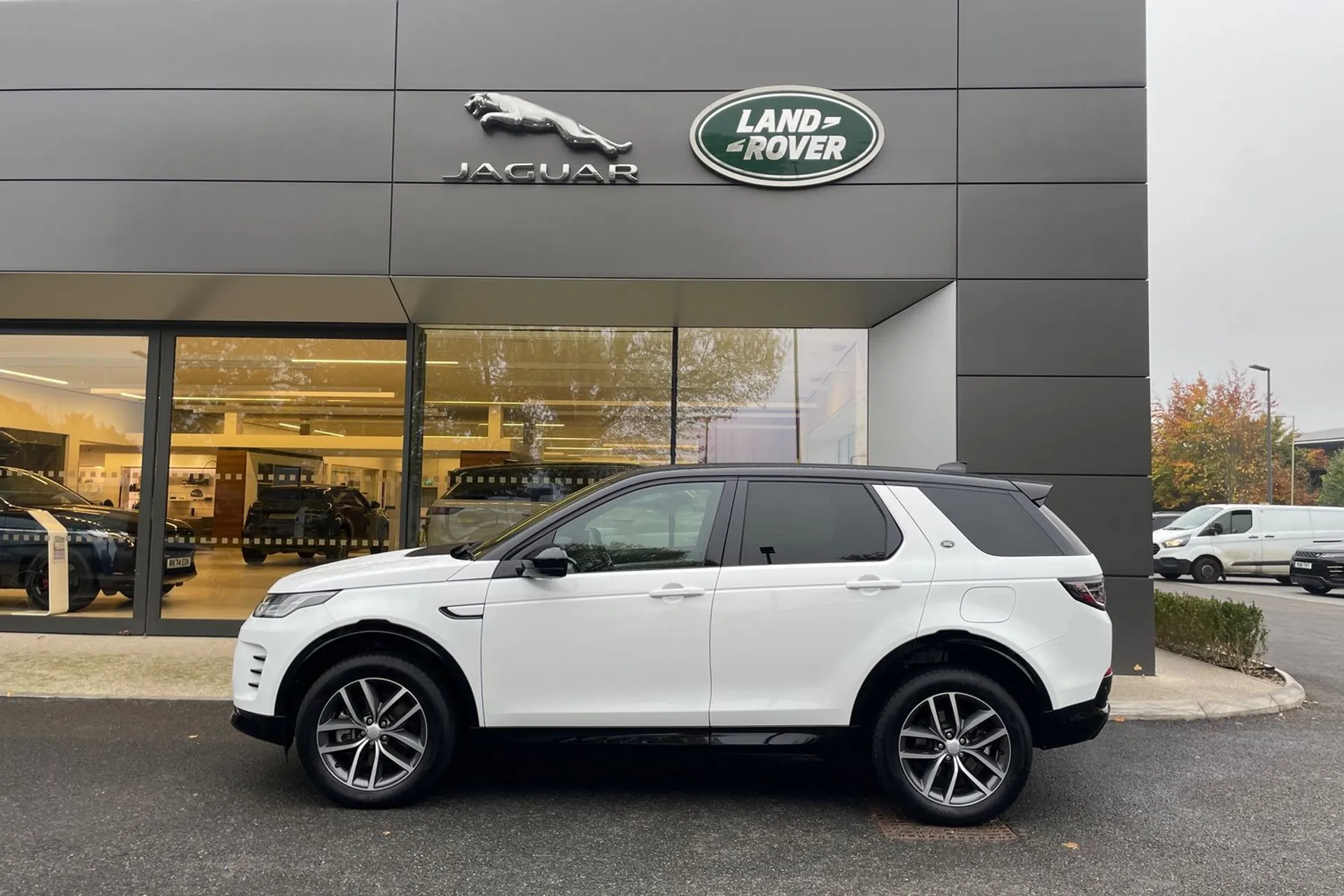 LAND ROVER DISCOVERY SPORT thumbnail image number 28