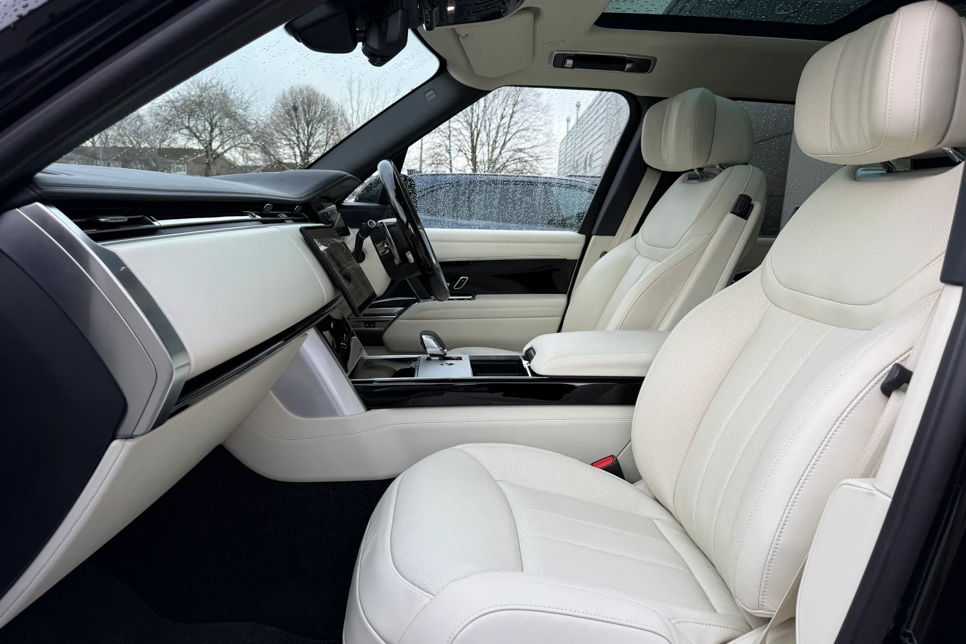 LAND ROVER RANGE ROVER thumbnail image number 10