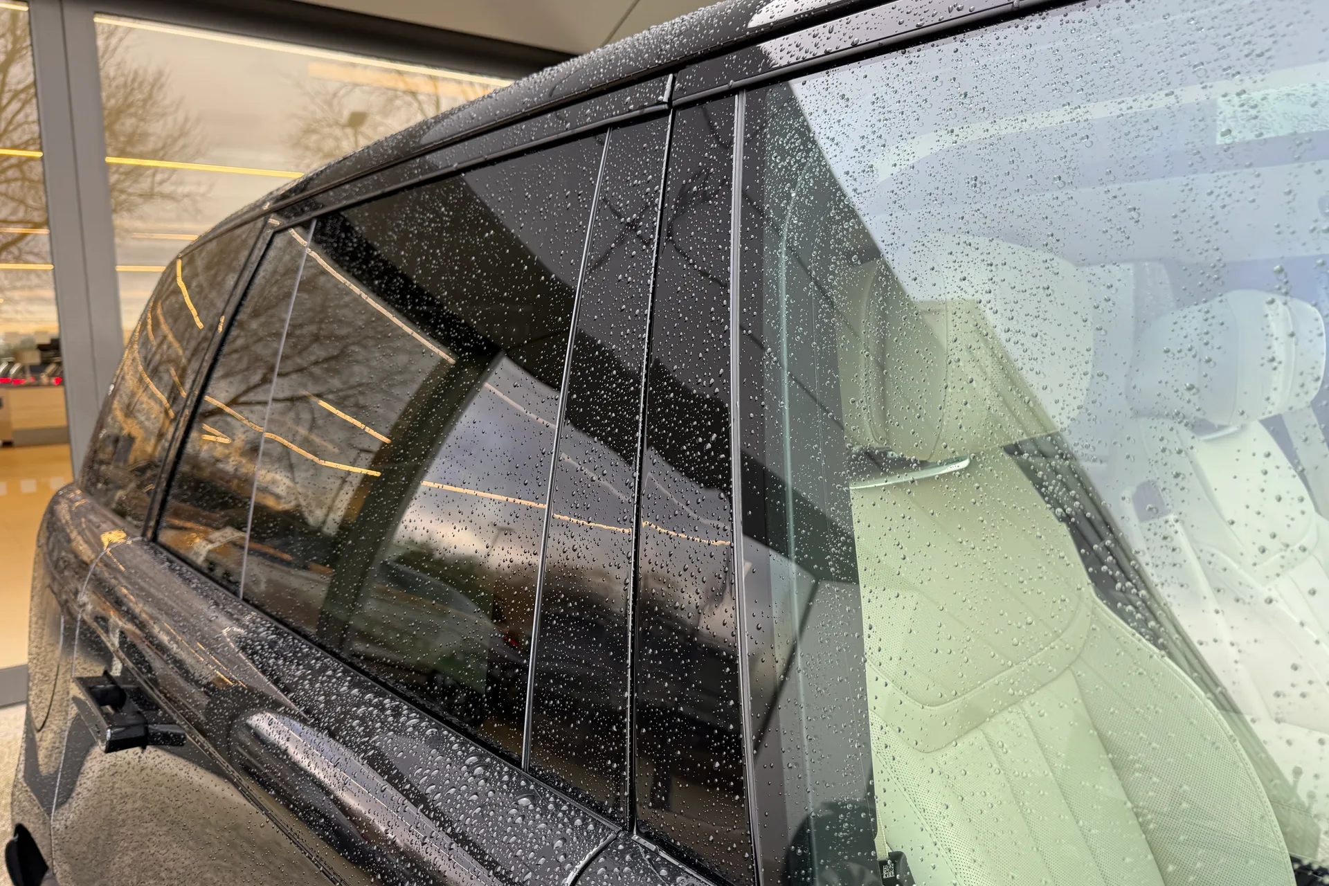 LAND ROVER RANGE ROVER thumbnail image number 24